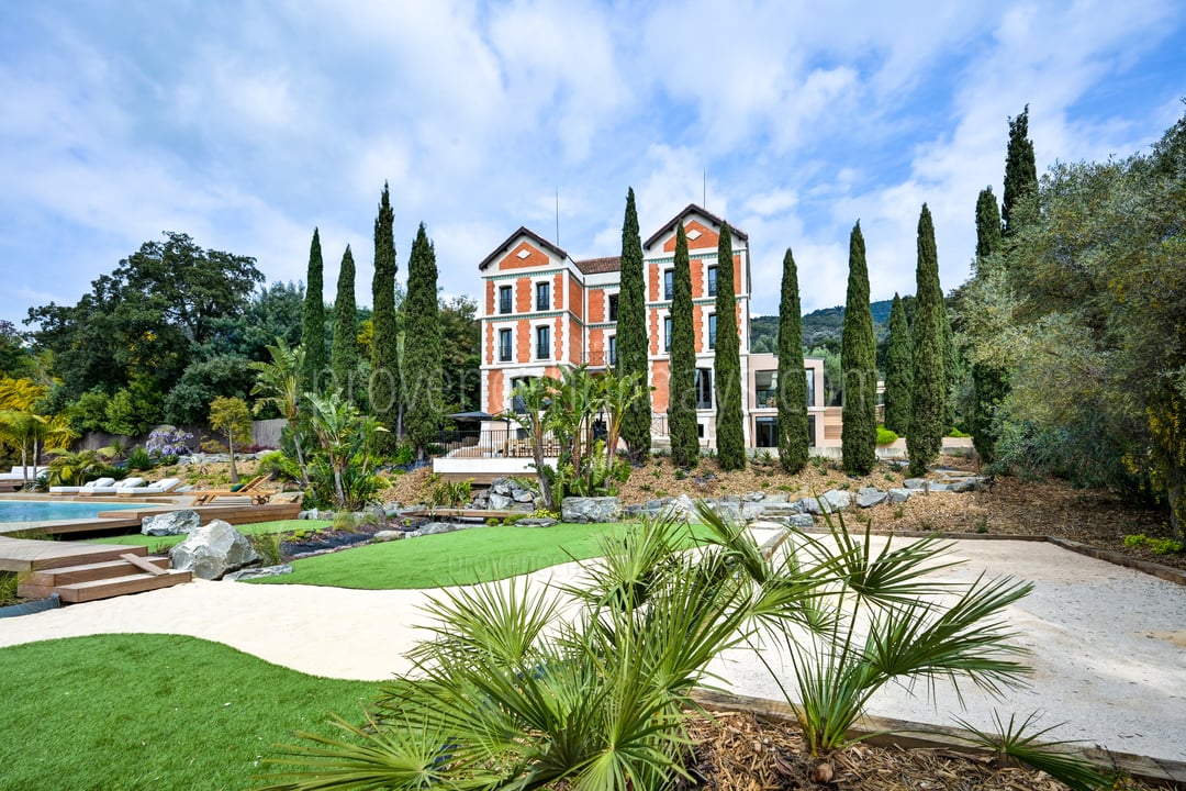 35 - Villa Castel: Villa: Exterior