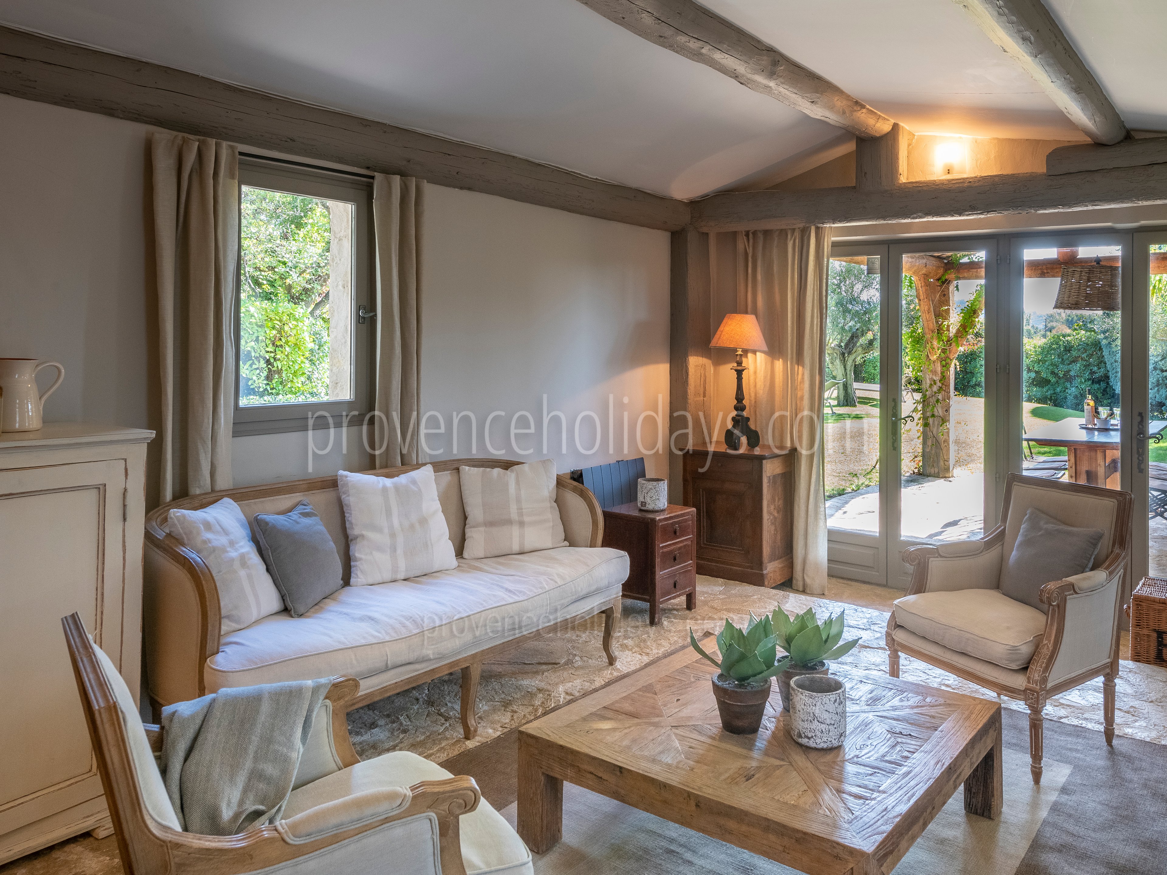 11 - Le Cottage: Villa: Interior