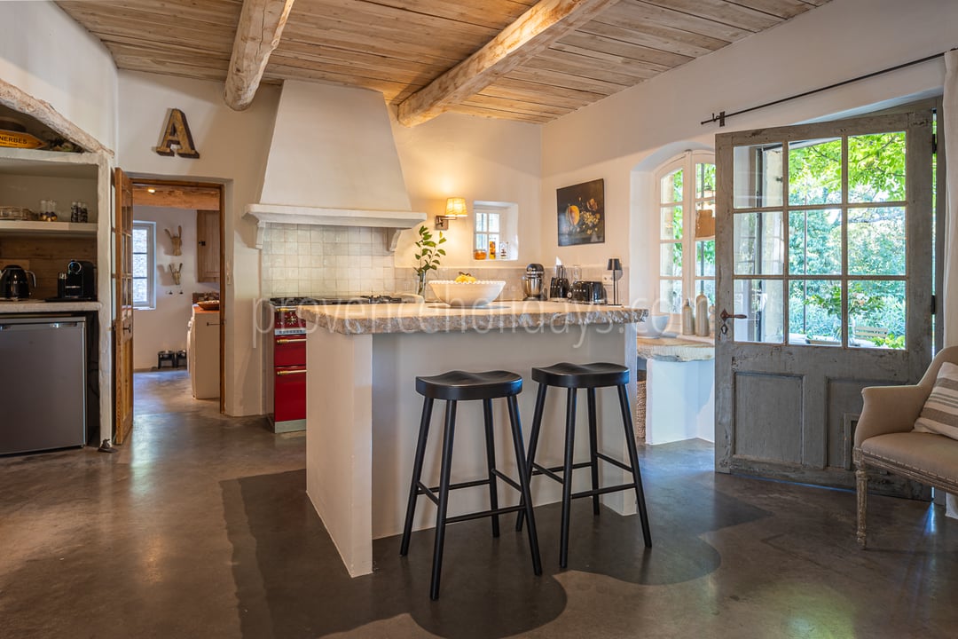17 - Le Mazet des Collines: Villa: Interior
