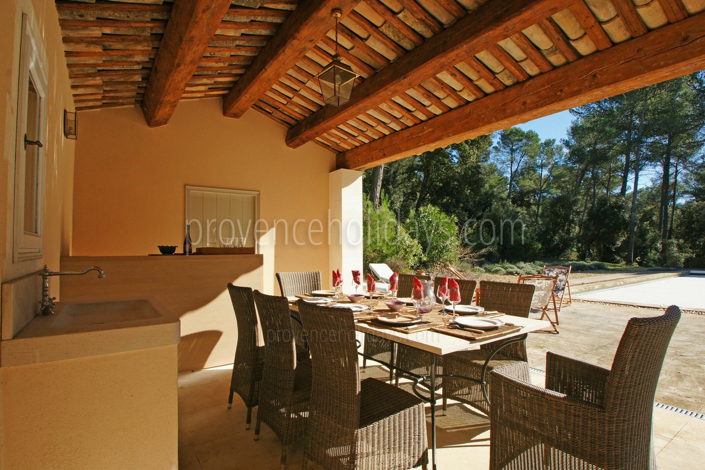 5 - Le Mas des Roses: Villa: Exterior