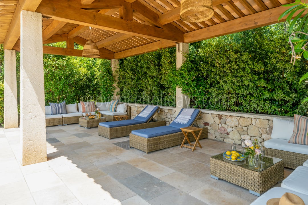 13 - Mas des Chênes Verts: Villa: Pool