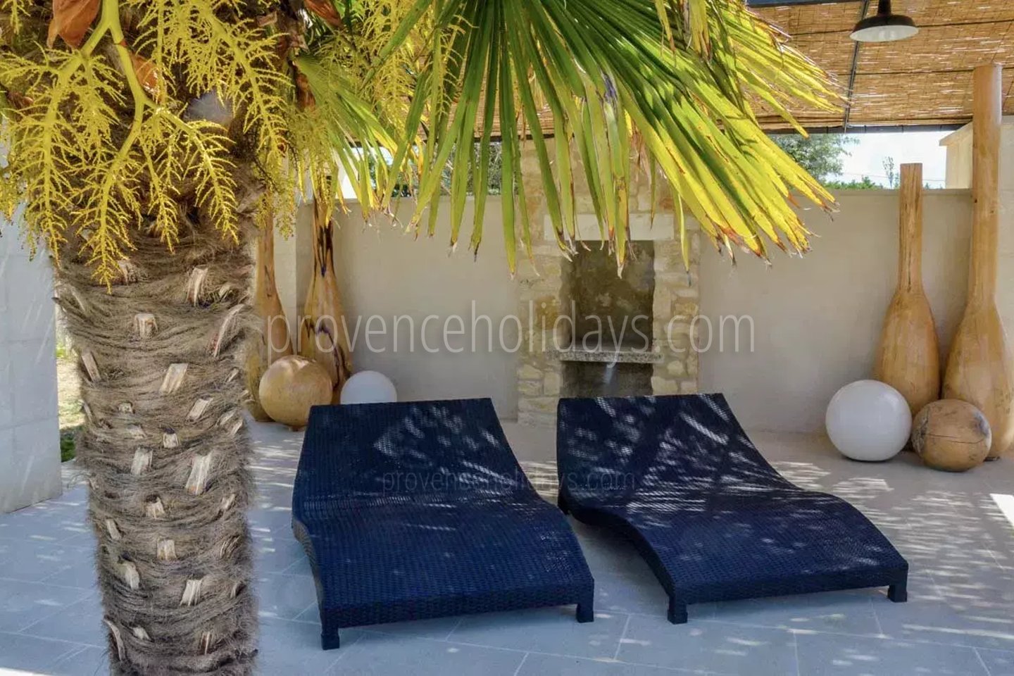 3 - Bonnieux Mas: Villa: Interior