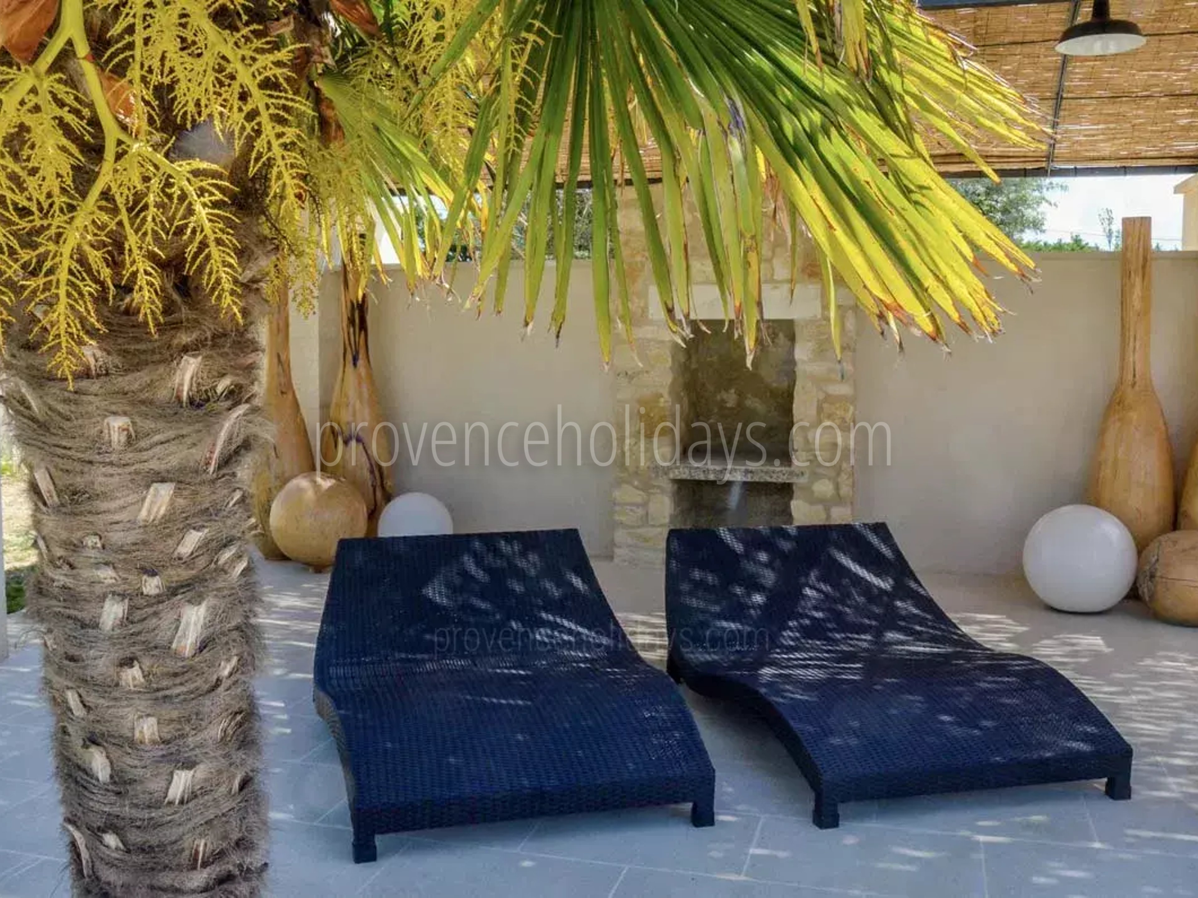 3 - Bonnieux Mas: Villa: Interior