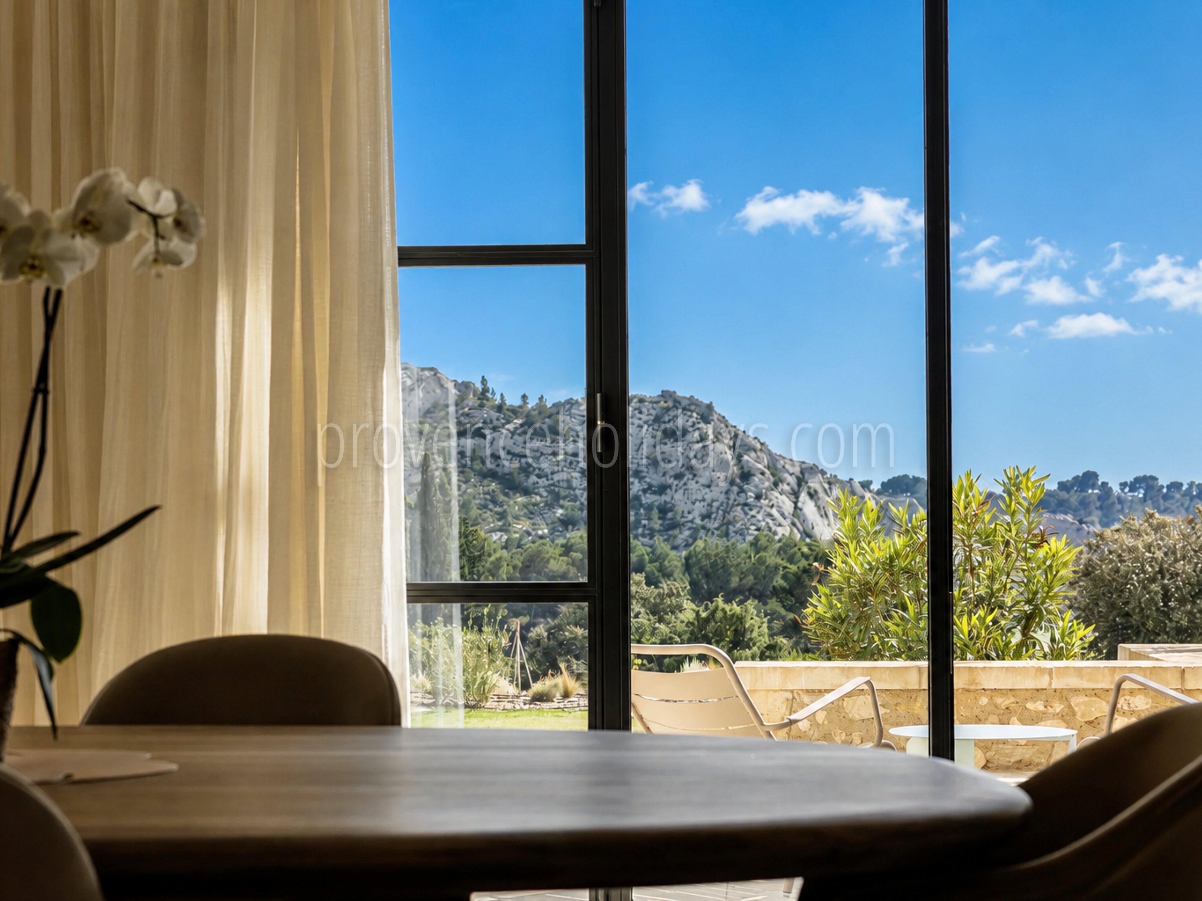 86 - Le Loup des Alpilles: Villa: Interior