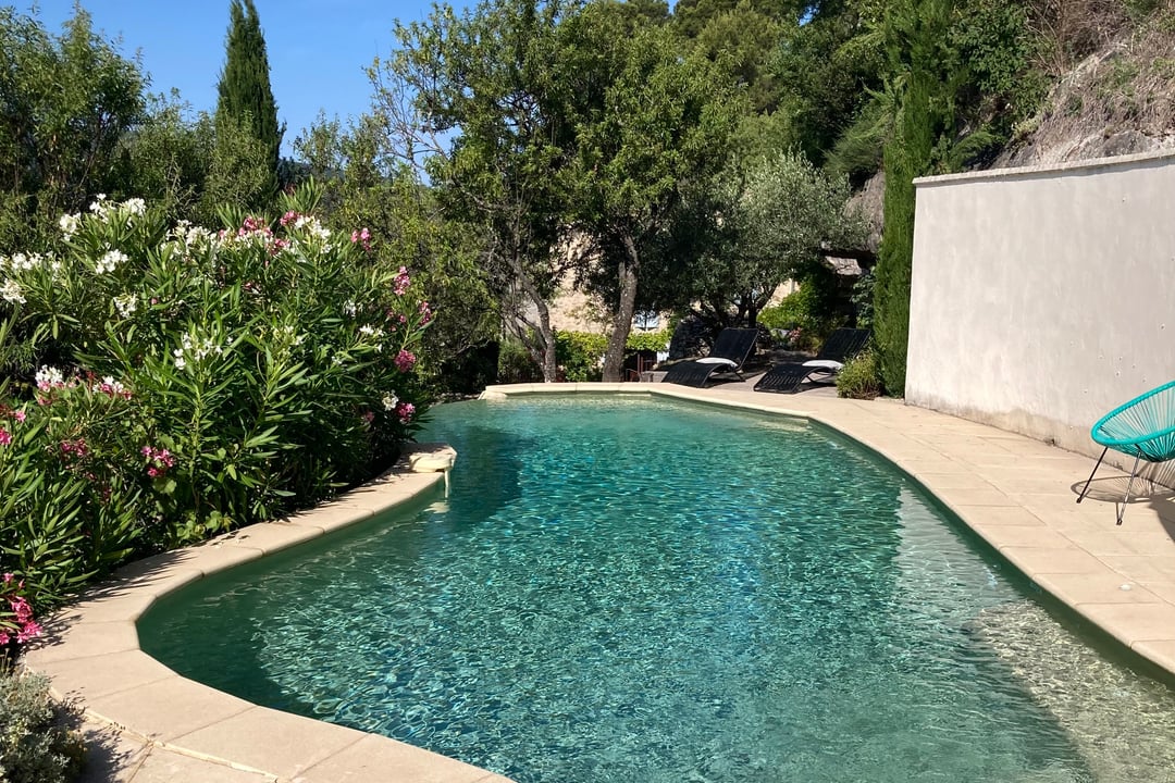 Location de vacances avec piscine chauffée à Bonnieux