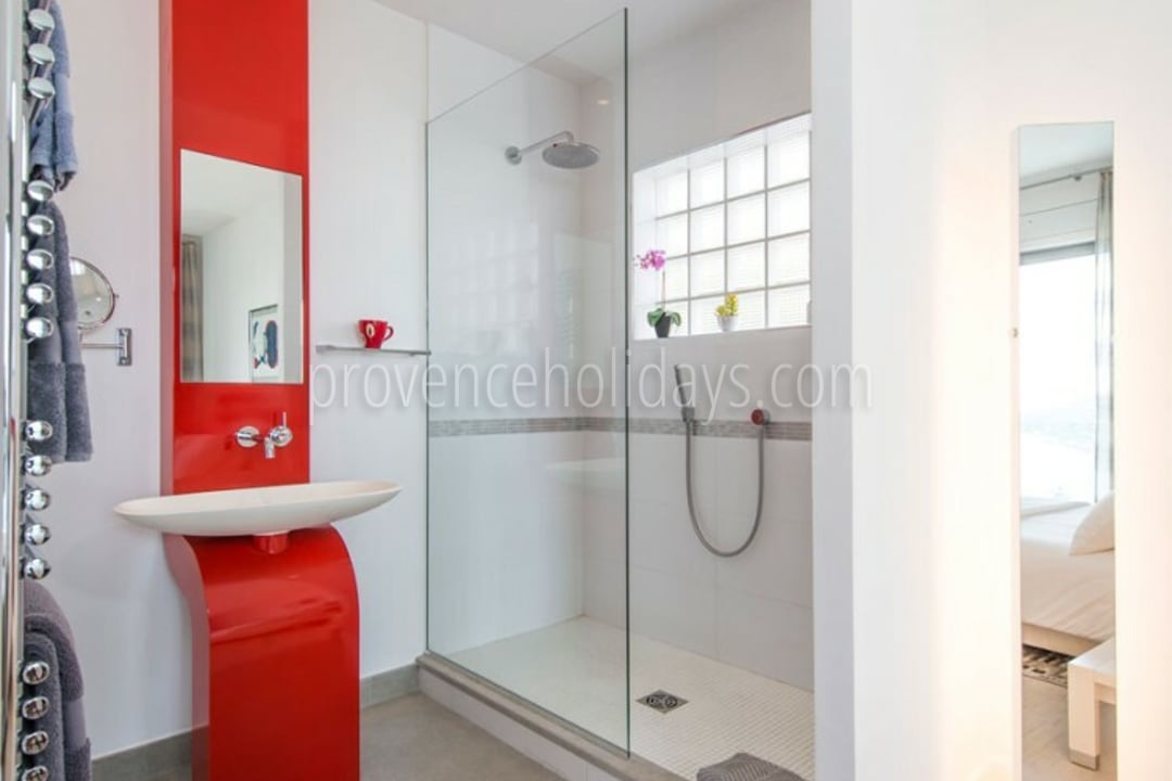 33 - Villa Marine: Villa: Bathroom