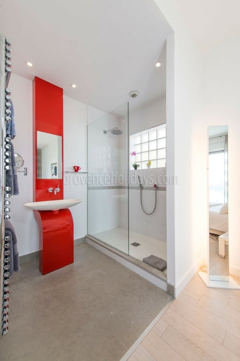 33 - Villa Marine: Villa: Bathroom