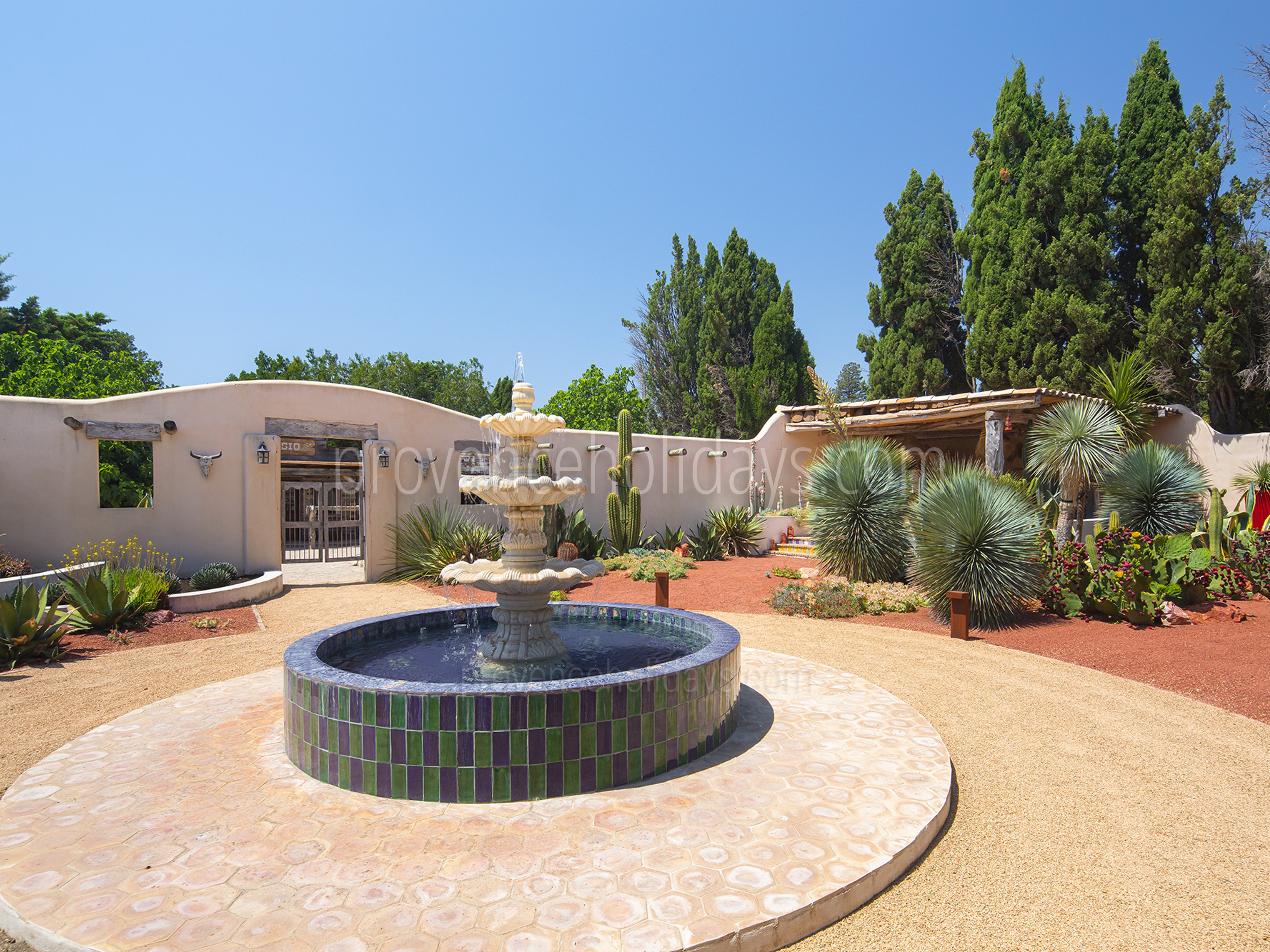 69 - Mas des Étoiles: Villa: Exterior