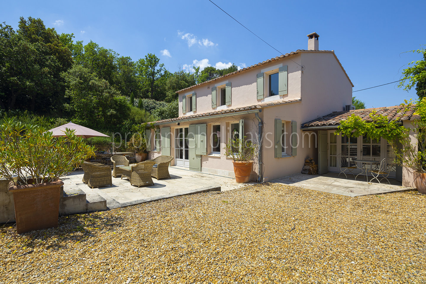 9 - Maison de la Colline: Villa: Exterior