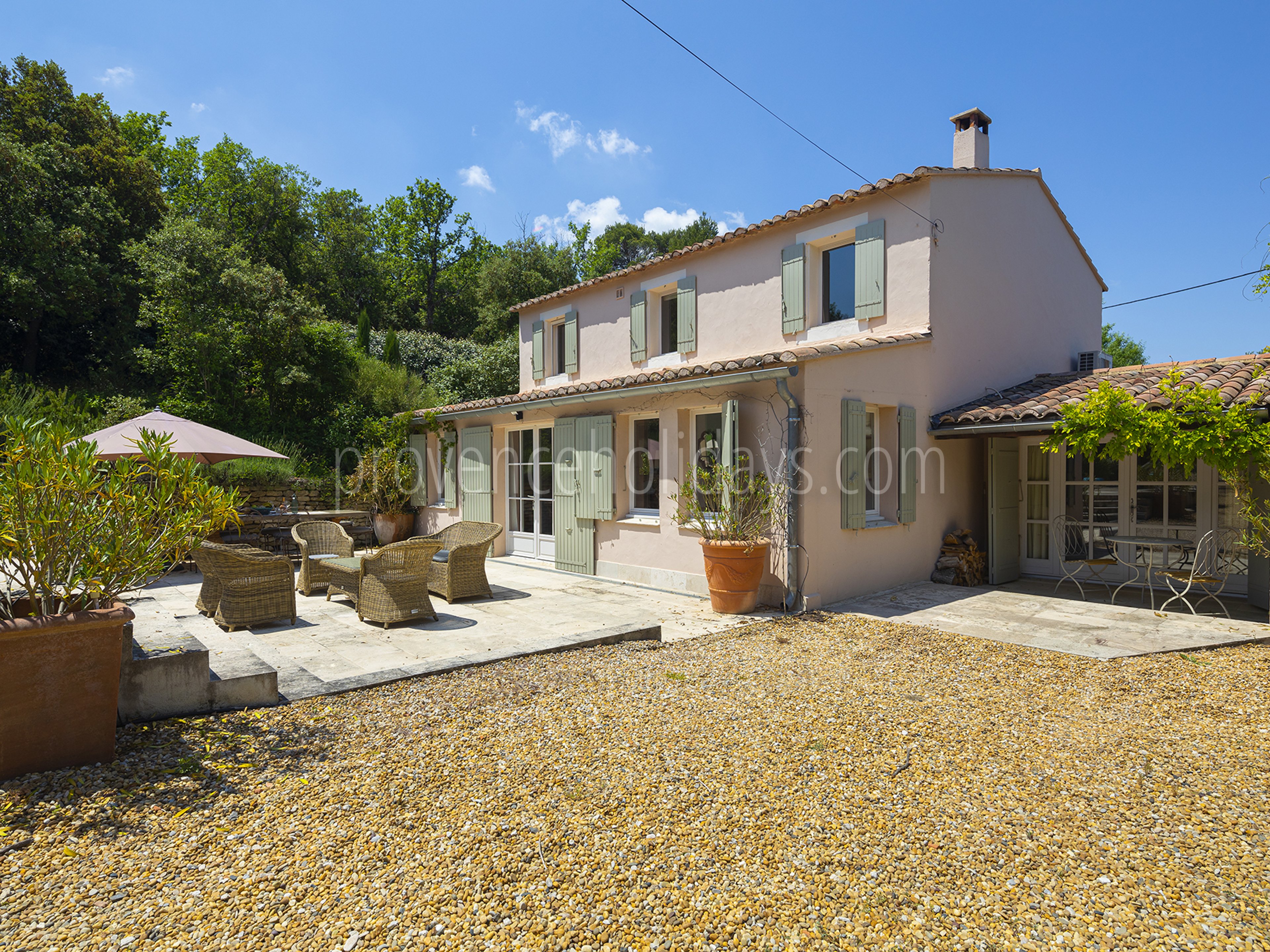 9 - Maison de la Colline: Villa: Exterior