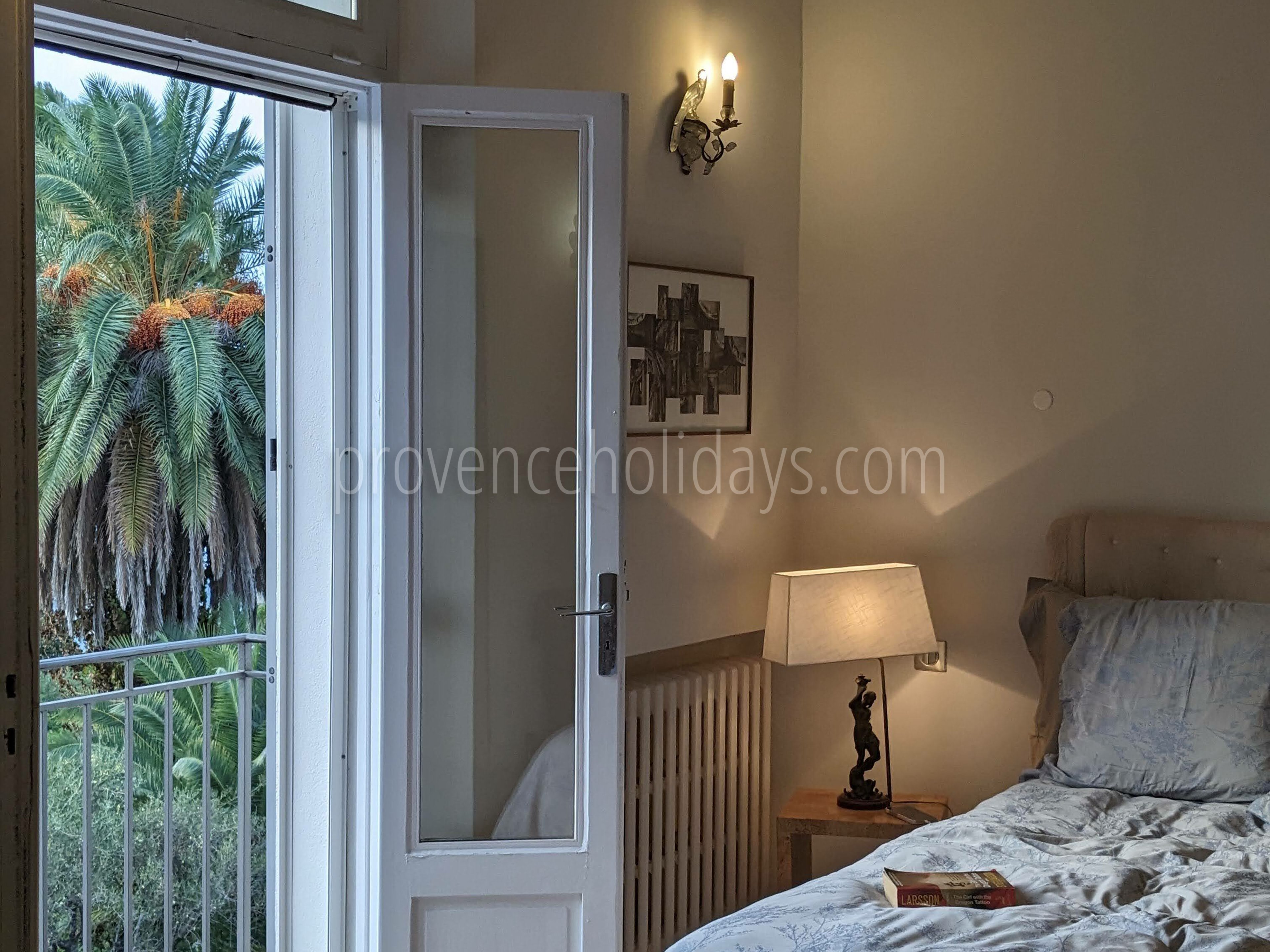 50 - Villa Cap d\'Antibes: Villa: Bedroom