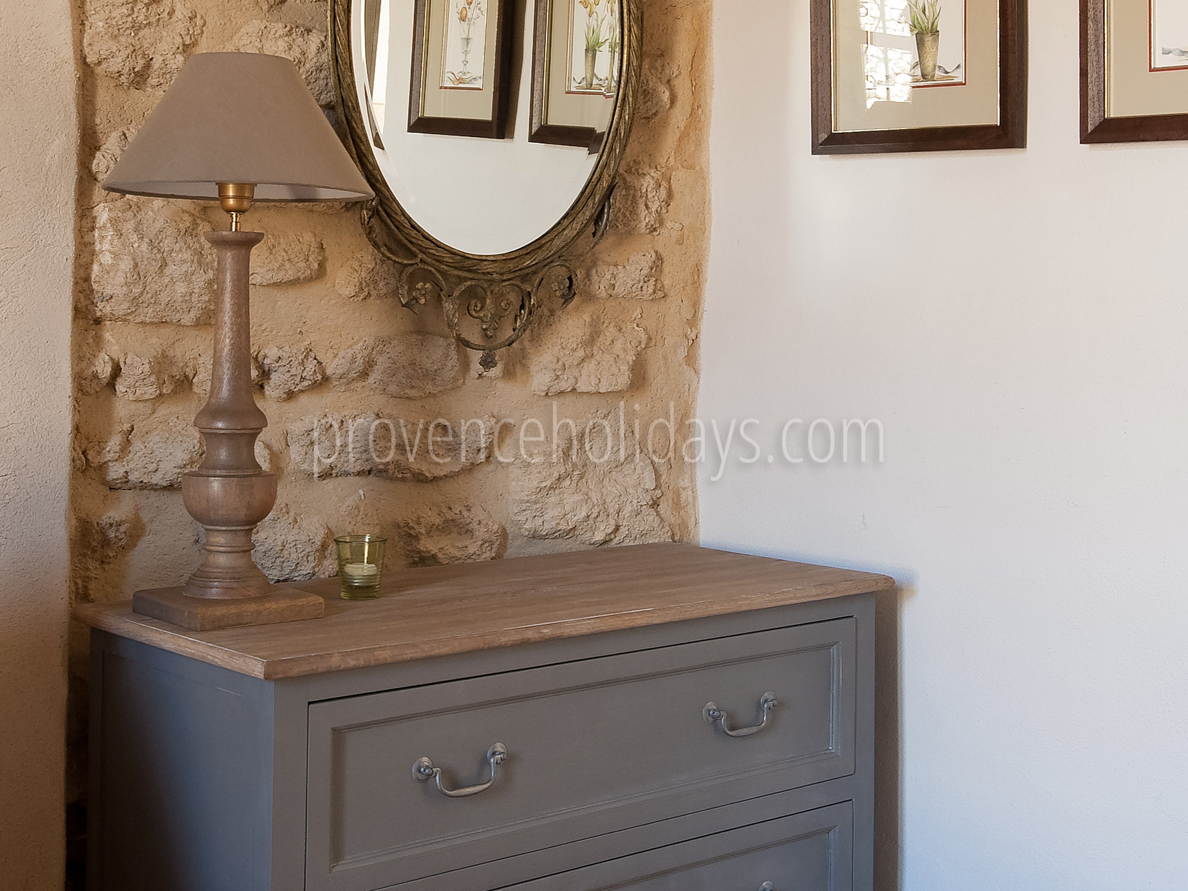 31 - Mas Pont-du-Gard: Villa: Interior