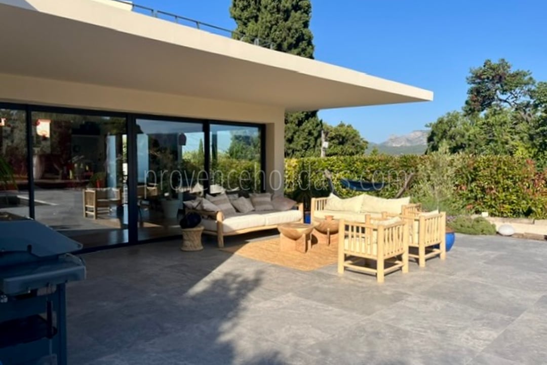 21 - Villas Cassis: Villa: Exterior