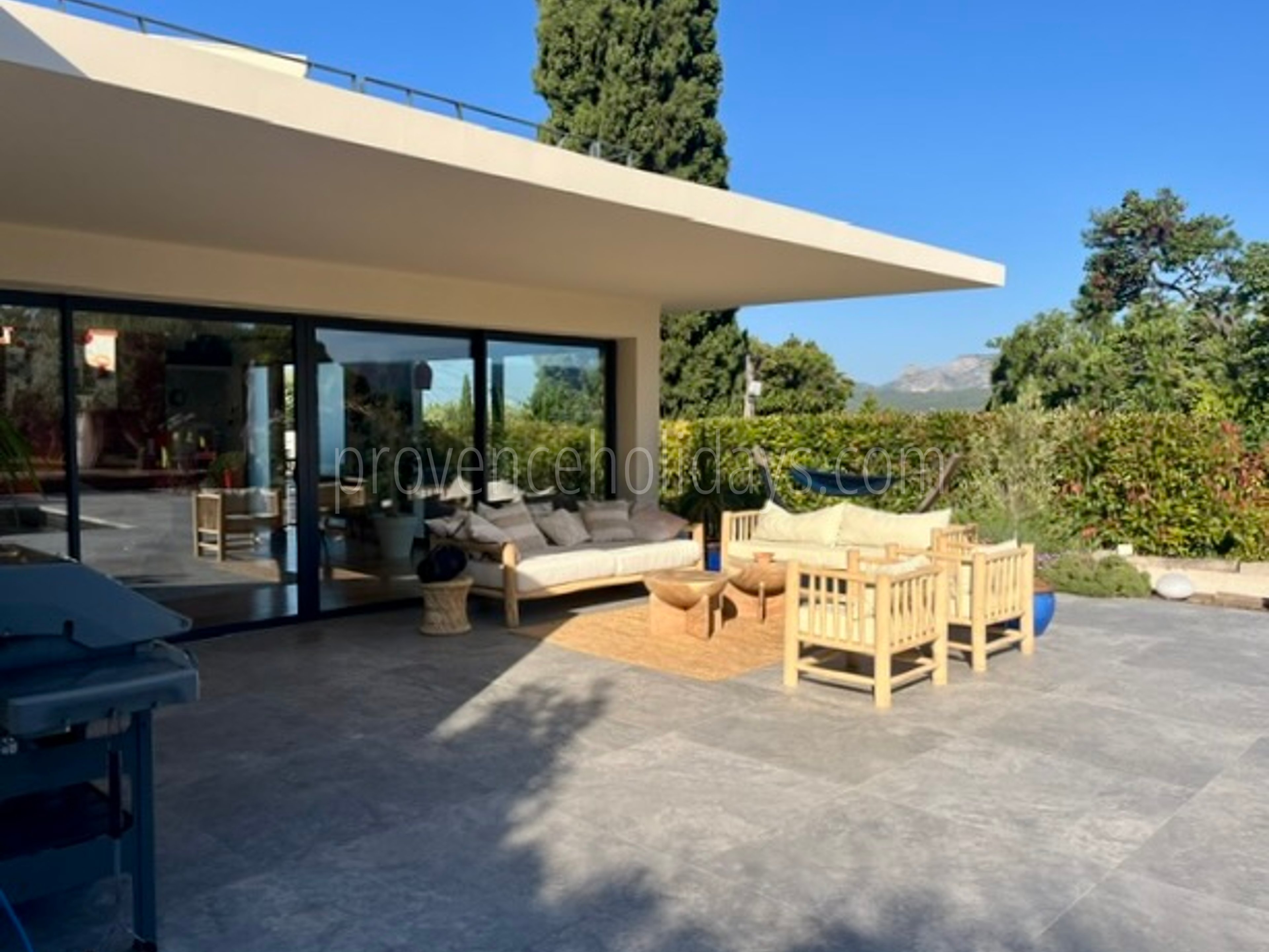 21 - Villas Cassis: Villa: Exterior