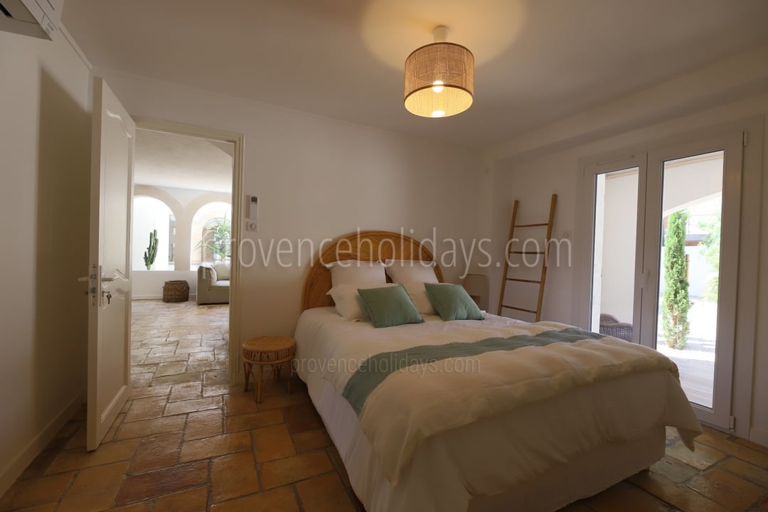 27 - Villa Hacienda: Villa: Bedroom
