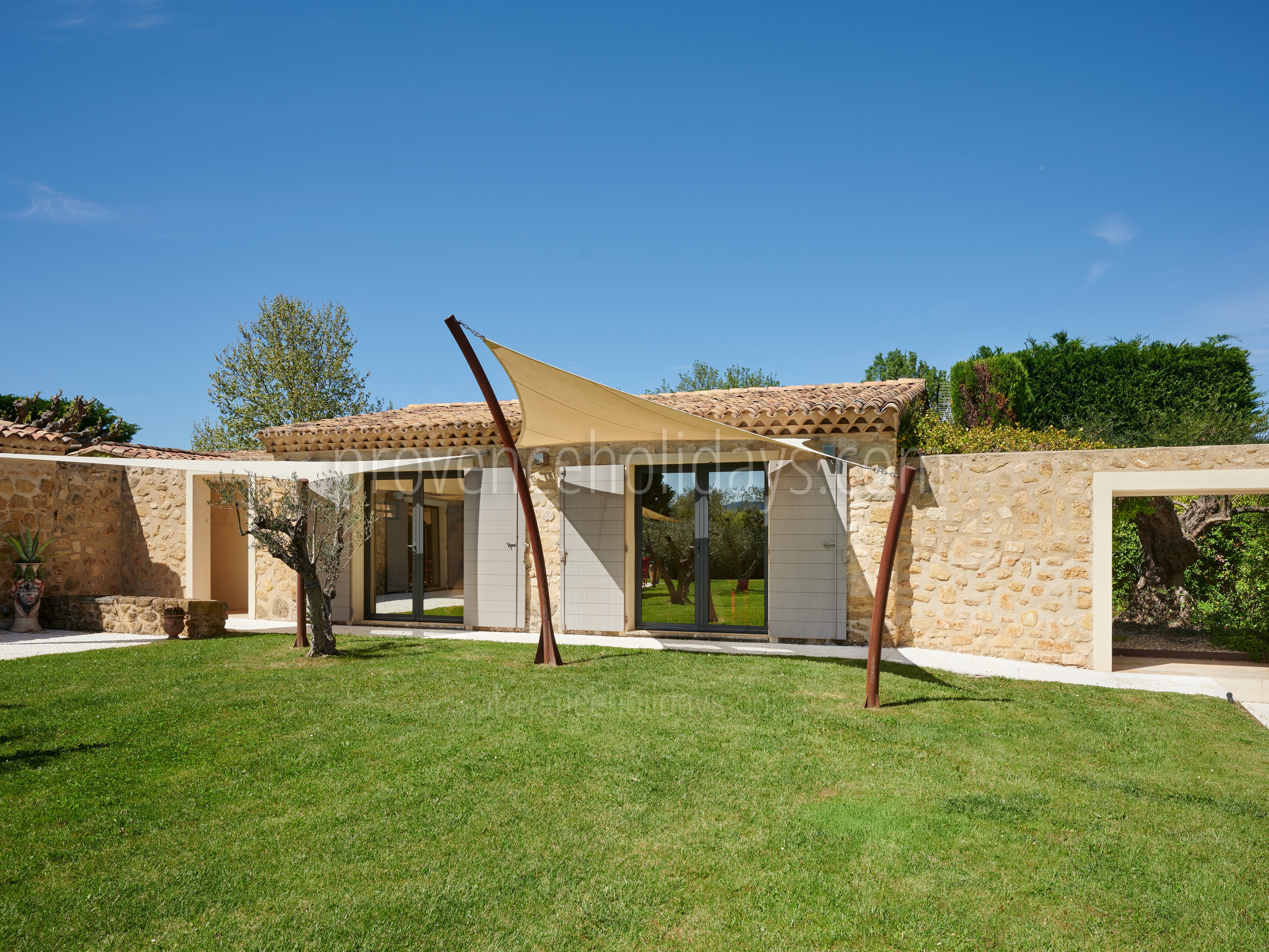67 - Mas de l\'Artisan: Villa: Exterior