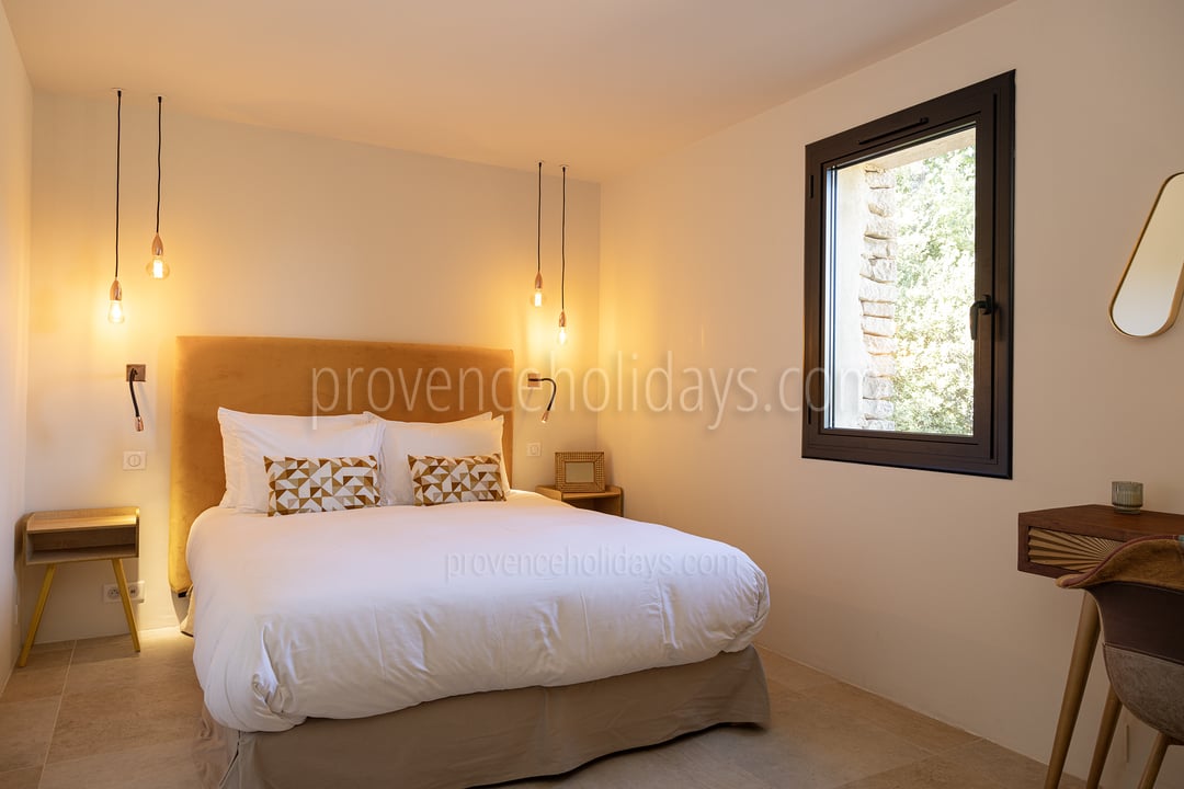 14 - Mas des Firmins: Villa: Bedroom
