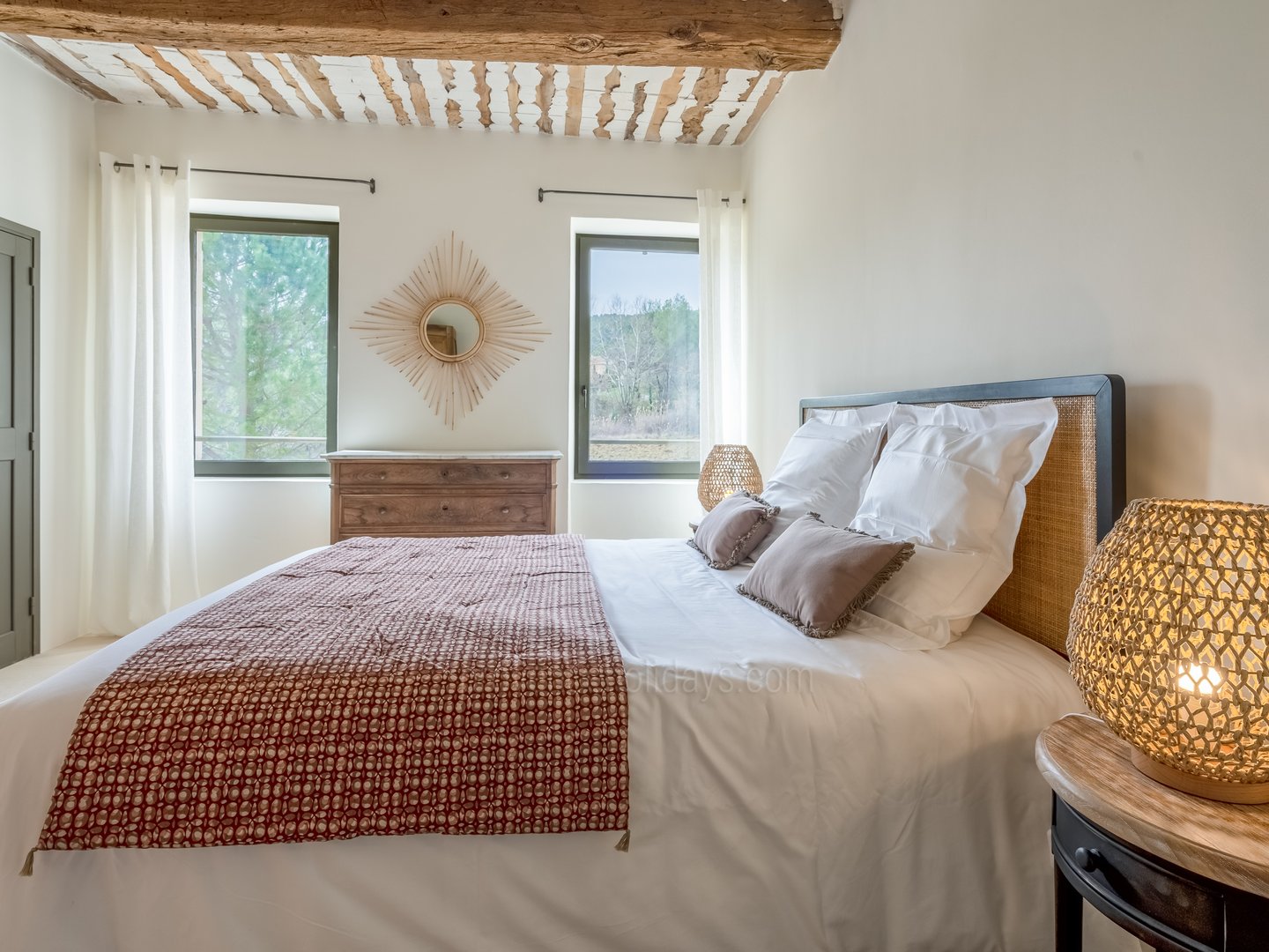 34 - La Petite Bastide des Sources: Villa: Bedroom