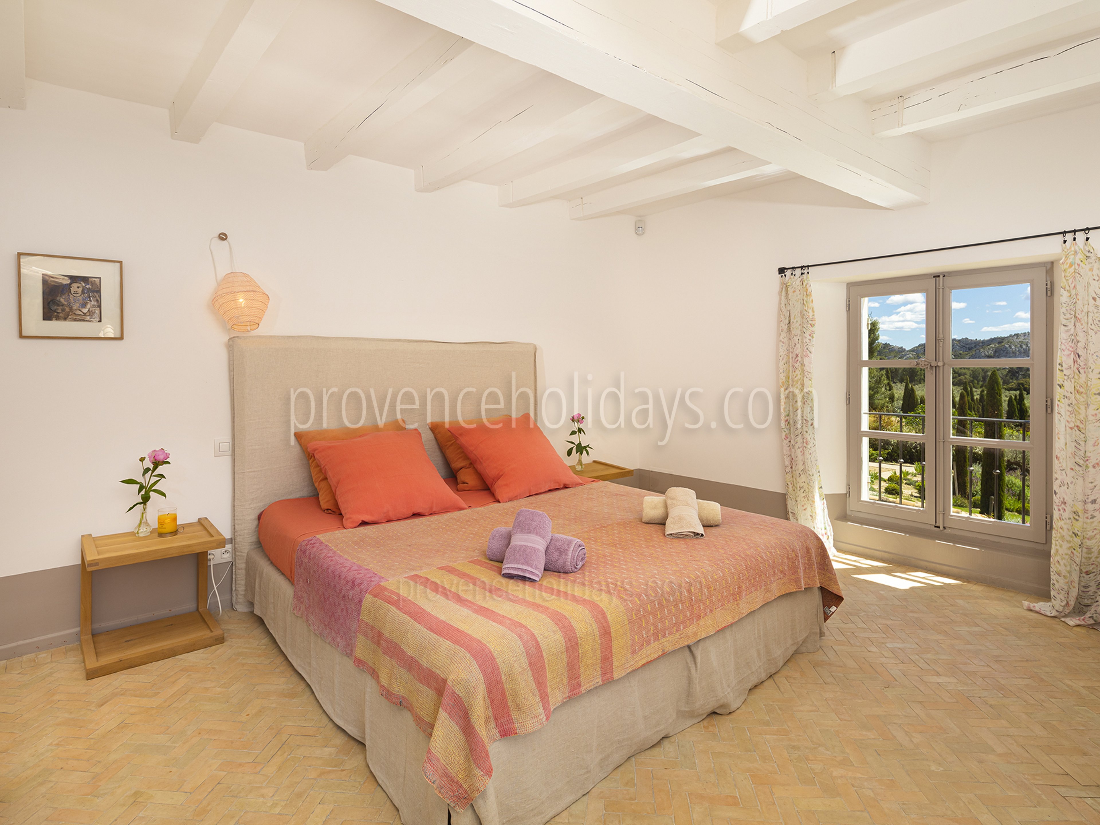 17 - Mas des Cyprès: Villa: Bedroom