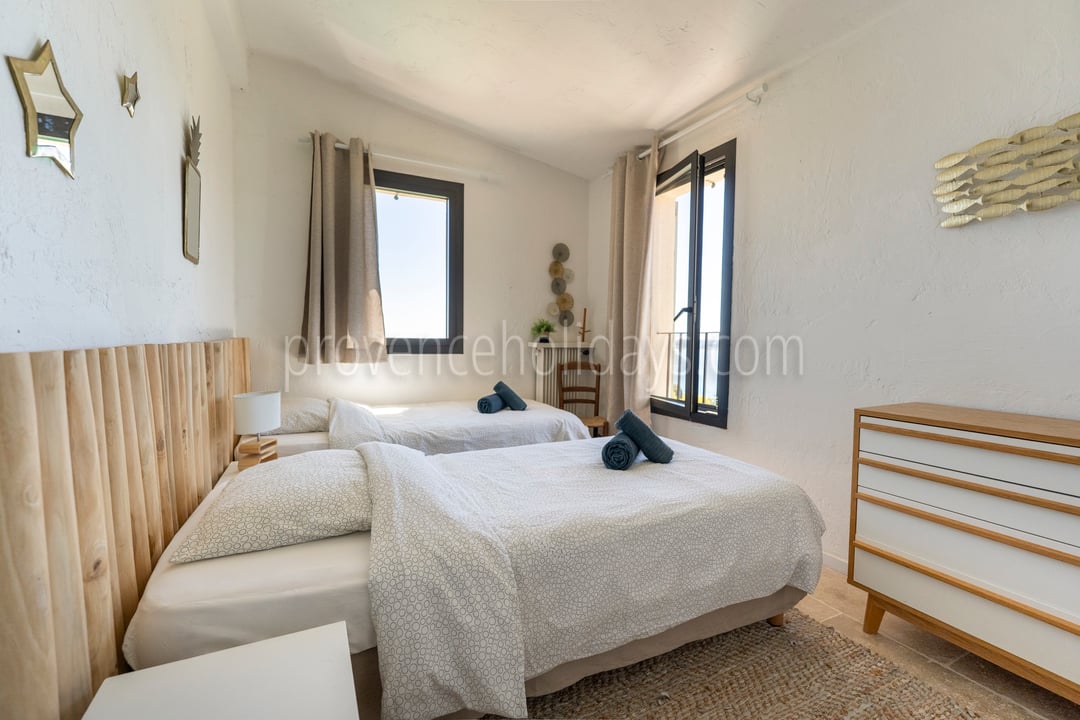 8 - Villa Lagon: Villa: Bedroom