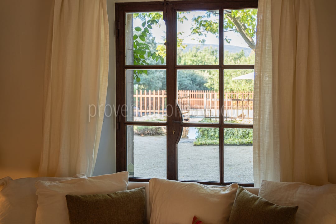 25 - Le Mazet des Collines: Villa: Interior