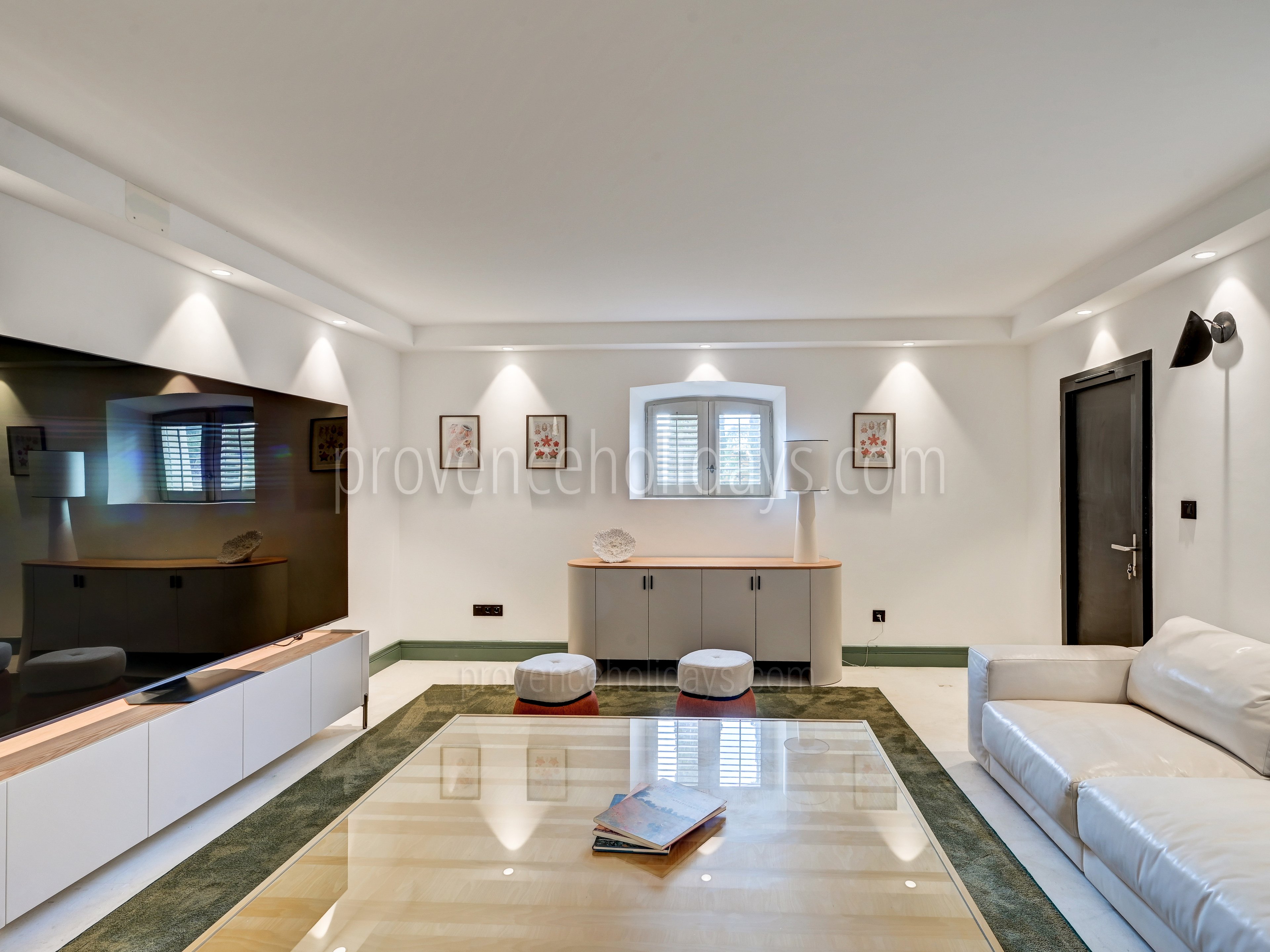 10 - Villa Castel: Villa: Interior