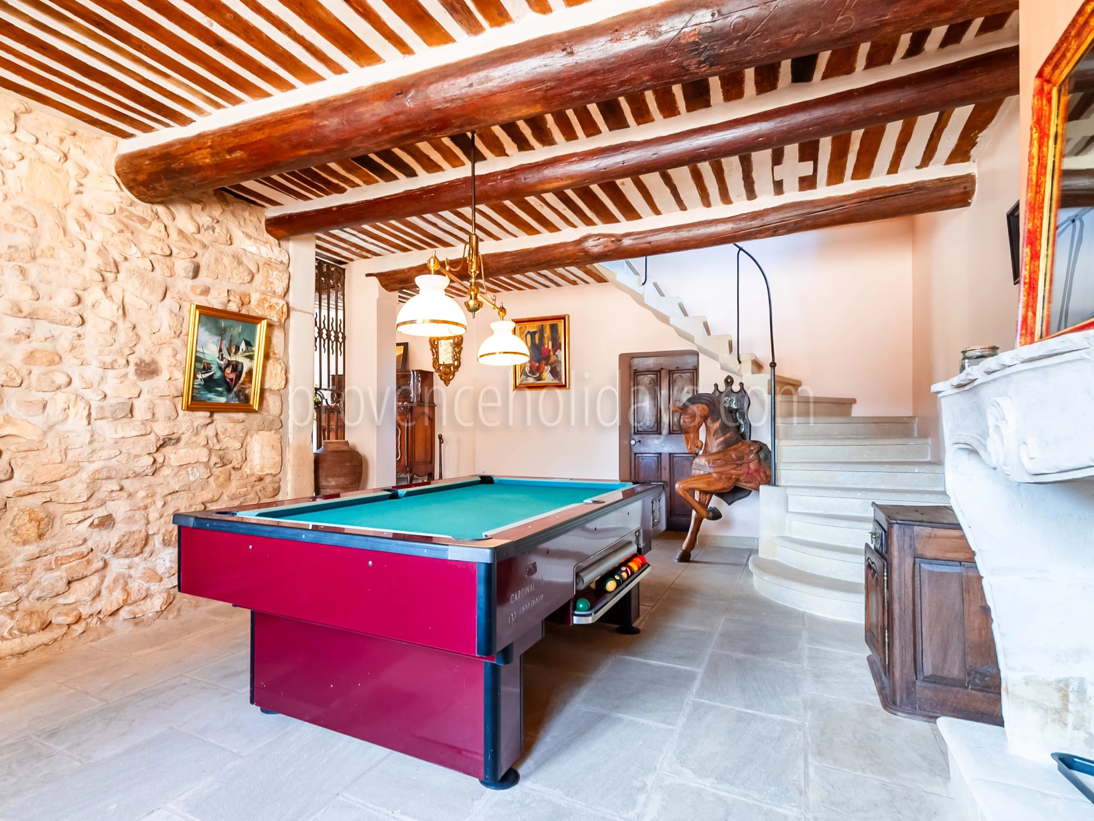8 - Characterful mas in Bonnieux: Villa: Interior