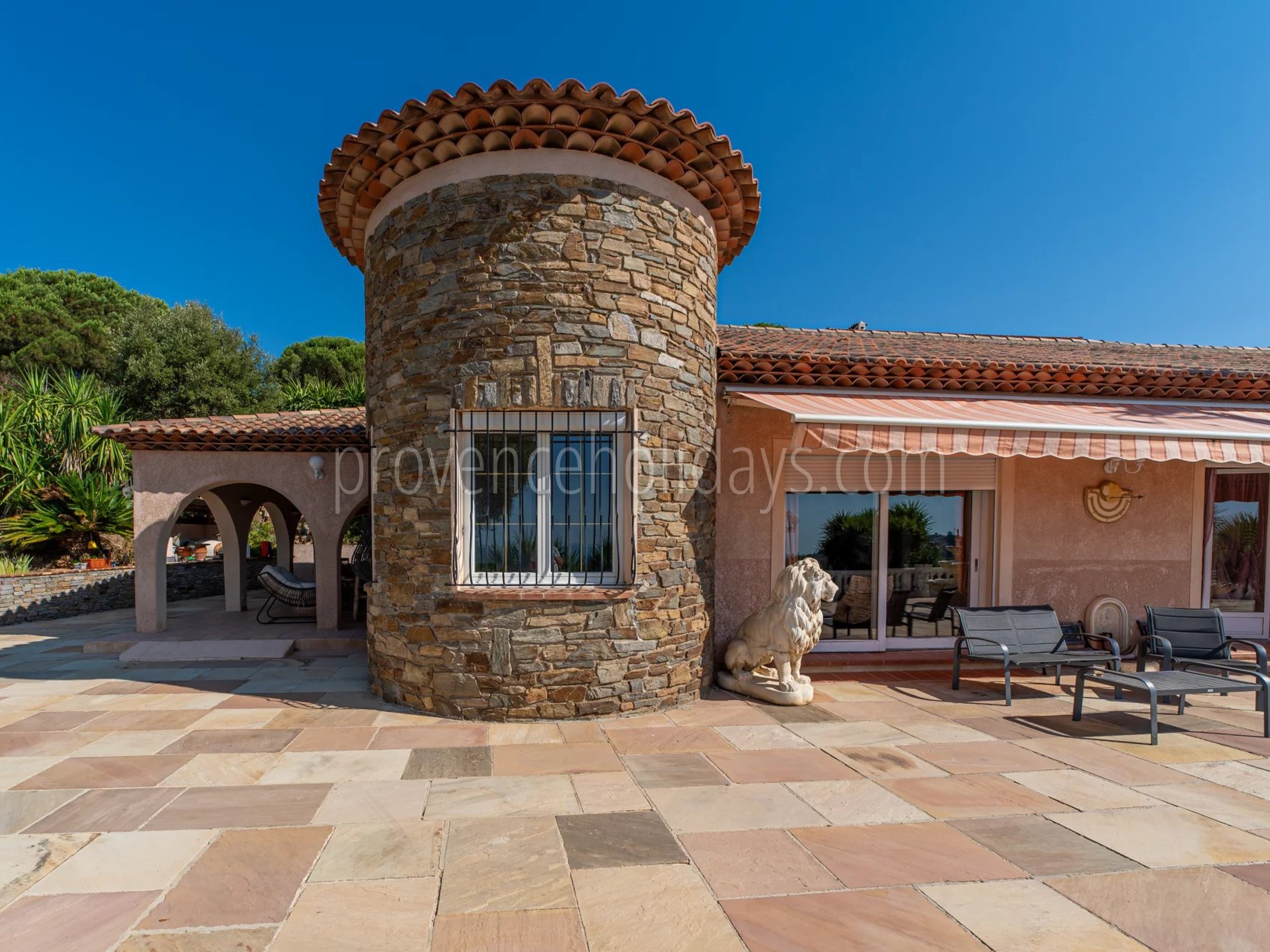 Villa with pool in Cap Bénat - 29