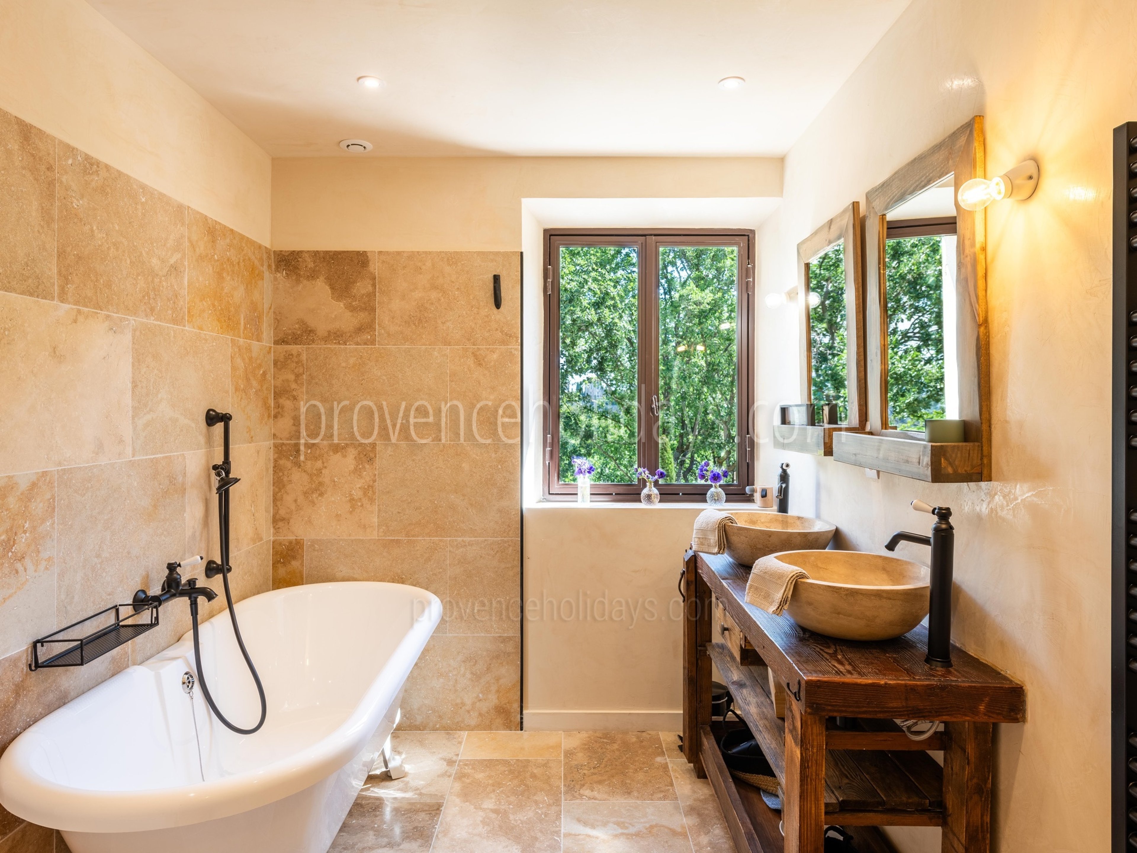 84 - Bastide Gergouven: Villa: Bathroom 4