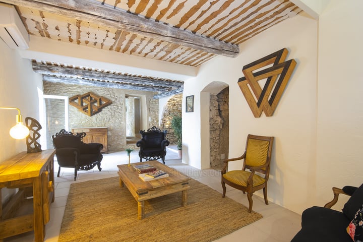 18 - Maison des Siècles: Villa: Interior