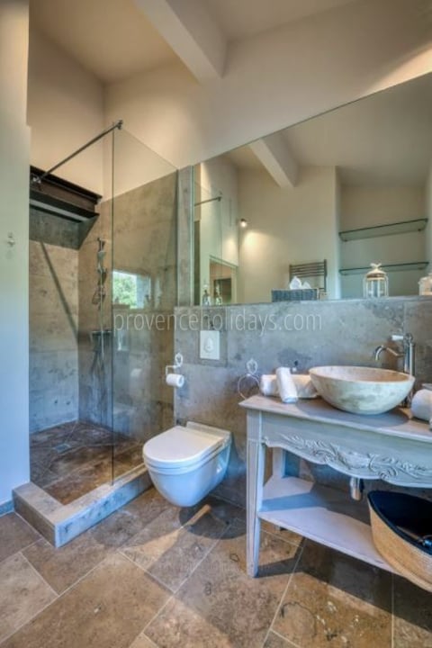 33 - Villa Daurèio: Villa: Bathroom