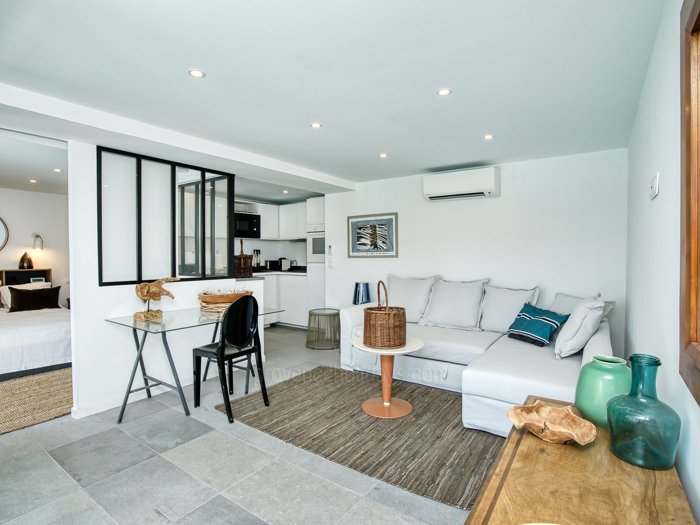 10 - Mistral Serene: Villa: Interior