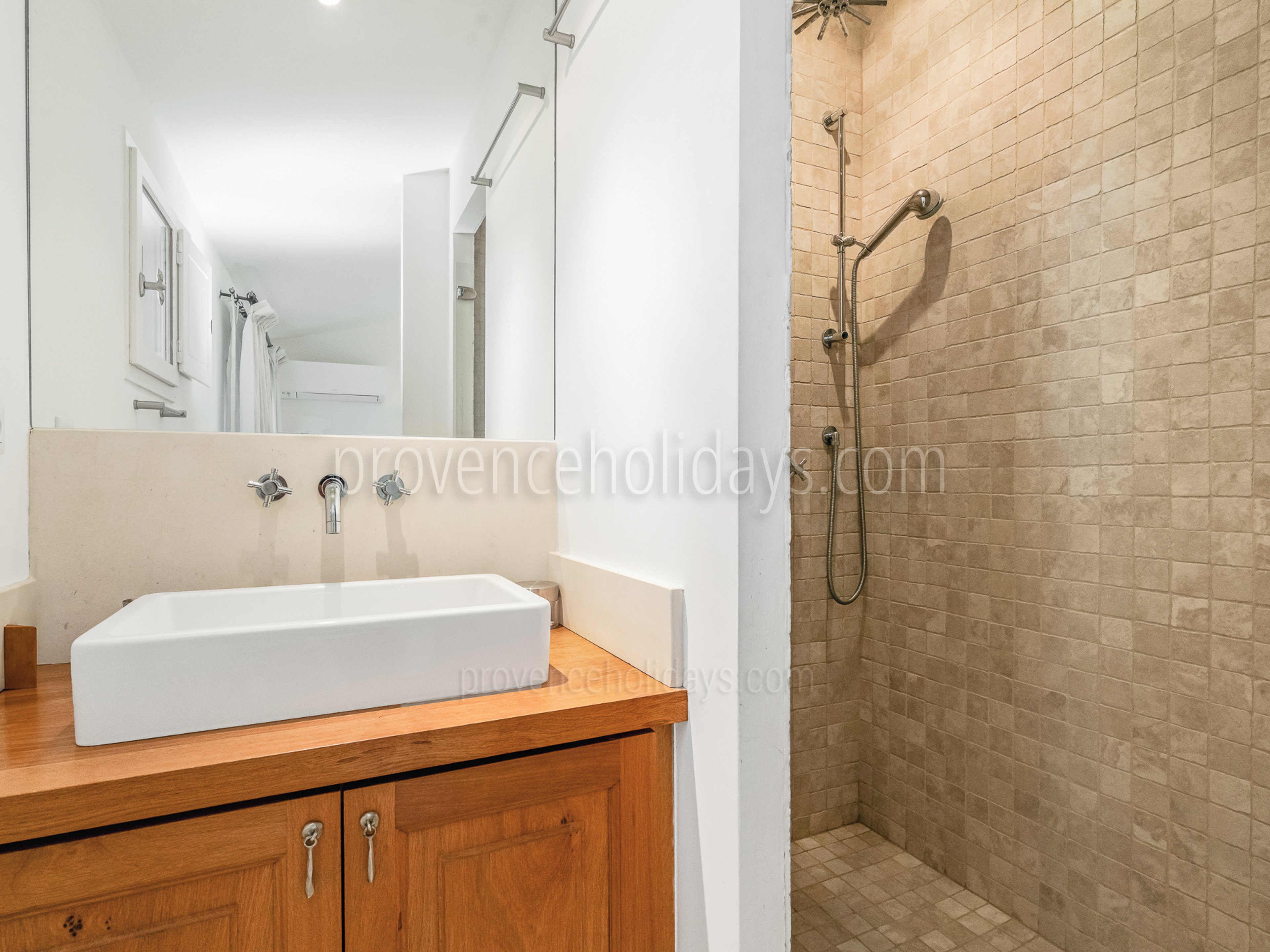 18 - Bastide Azurée: Villa: Bathroom