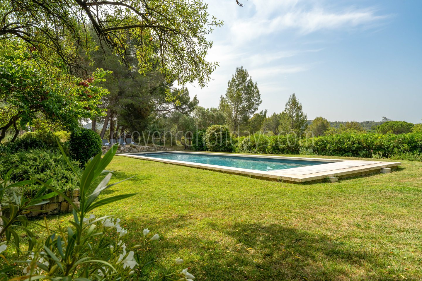 38 - Mas des Roches: Villa: Pool