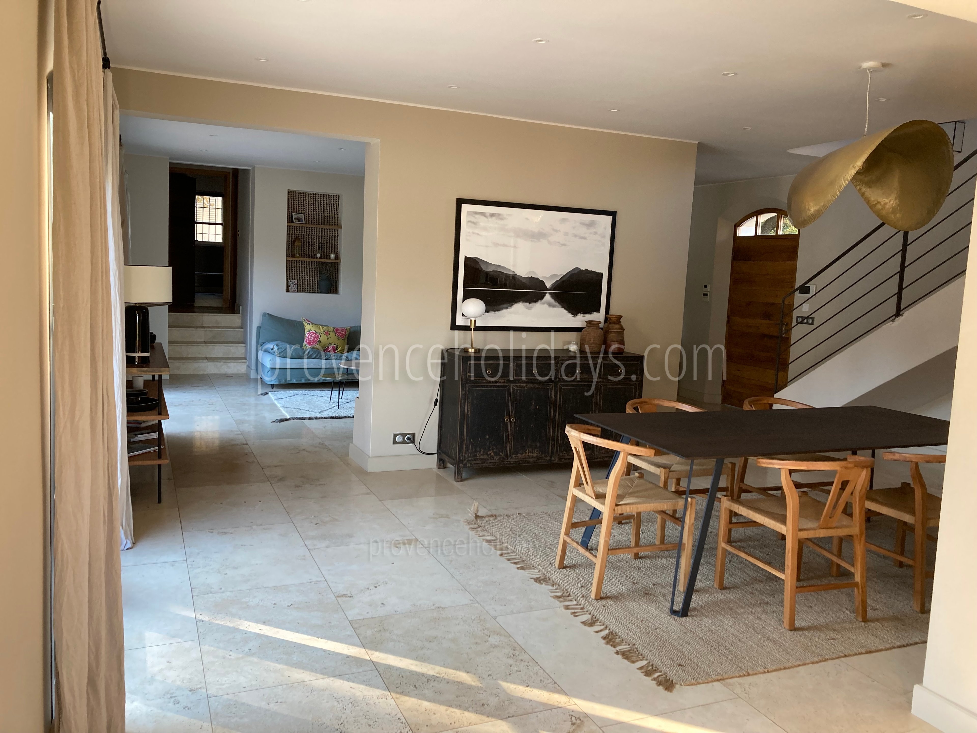 32 - Le Mas Provençal: Villa: Interior