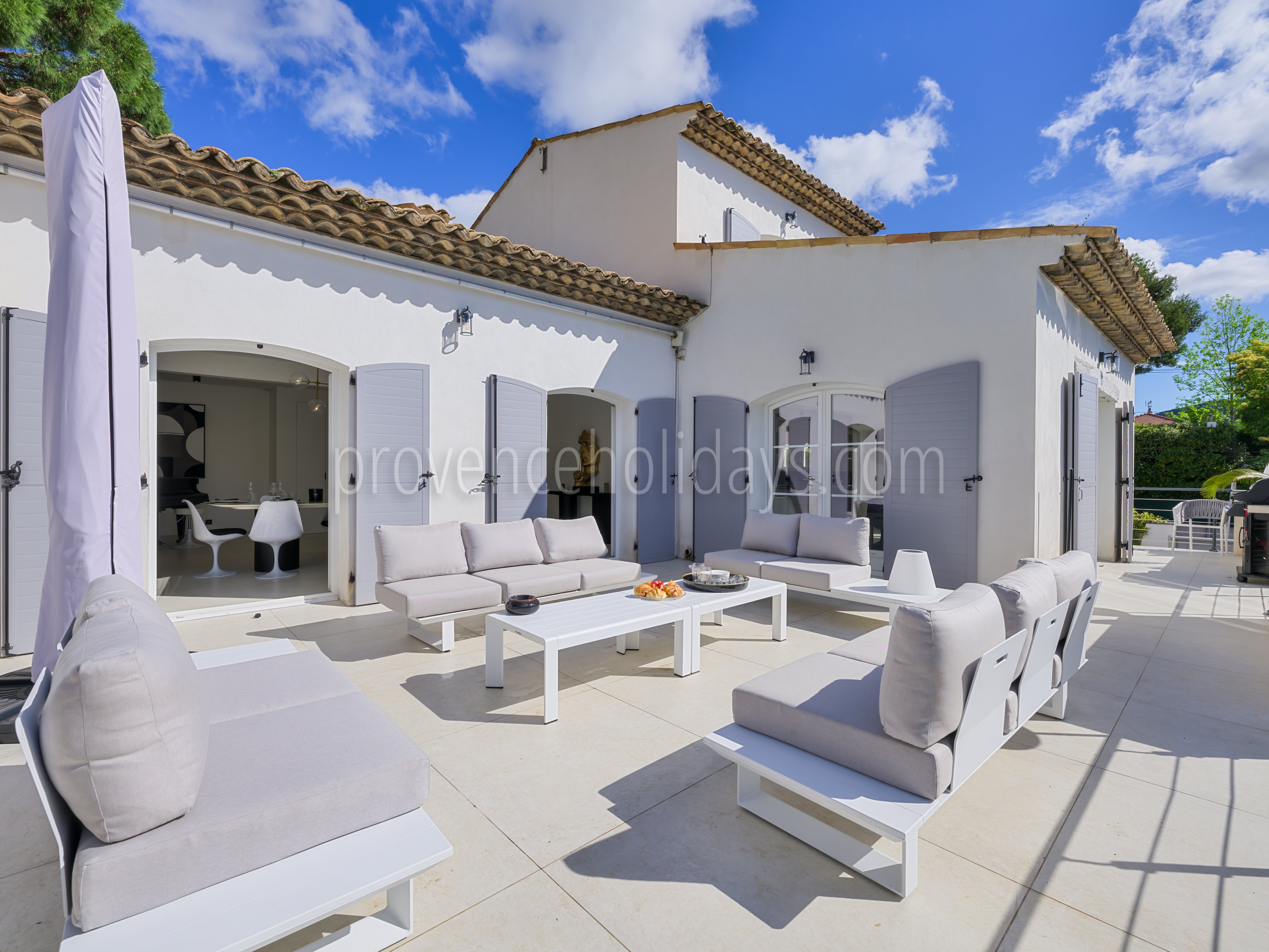 42 - Villa Croisette: Villa: Exterior
