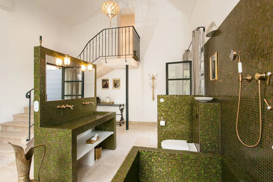 47 - Bastide de Goult: Villa: Bathroom