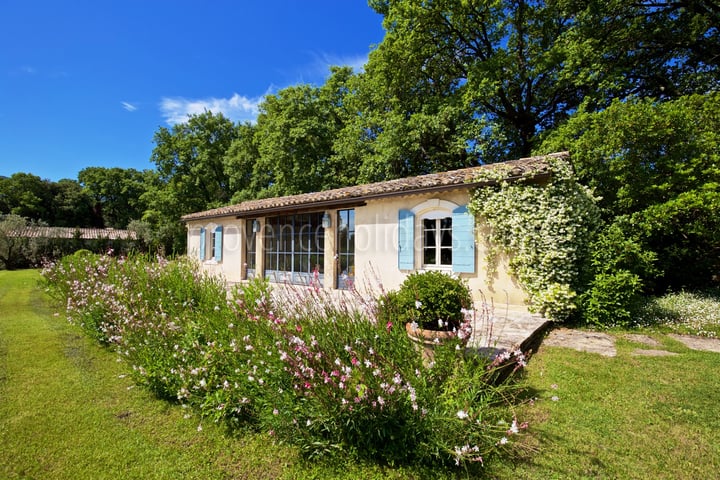 17 - Mas Provence: Villa: Exterior