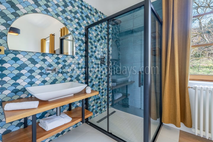 39 - Mas de Bellevue: Villa: Bathroom