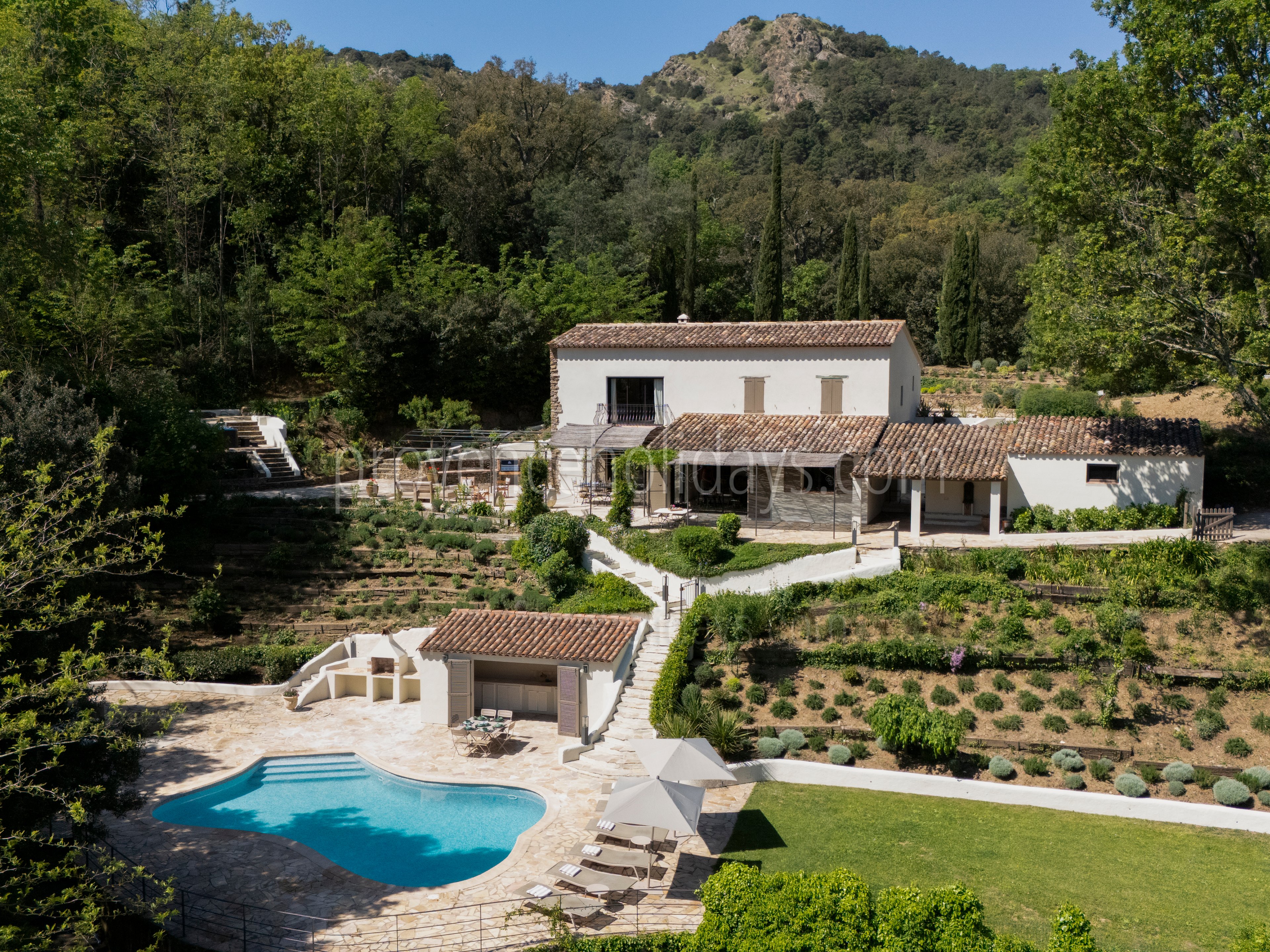 2 - Villa Secrète : Villa: Exterior