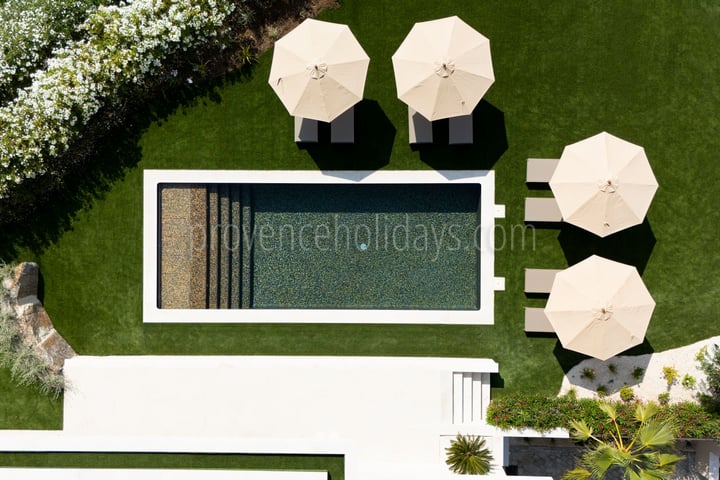 Architect-designed villa with ocean views in Sainte-Maxime