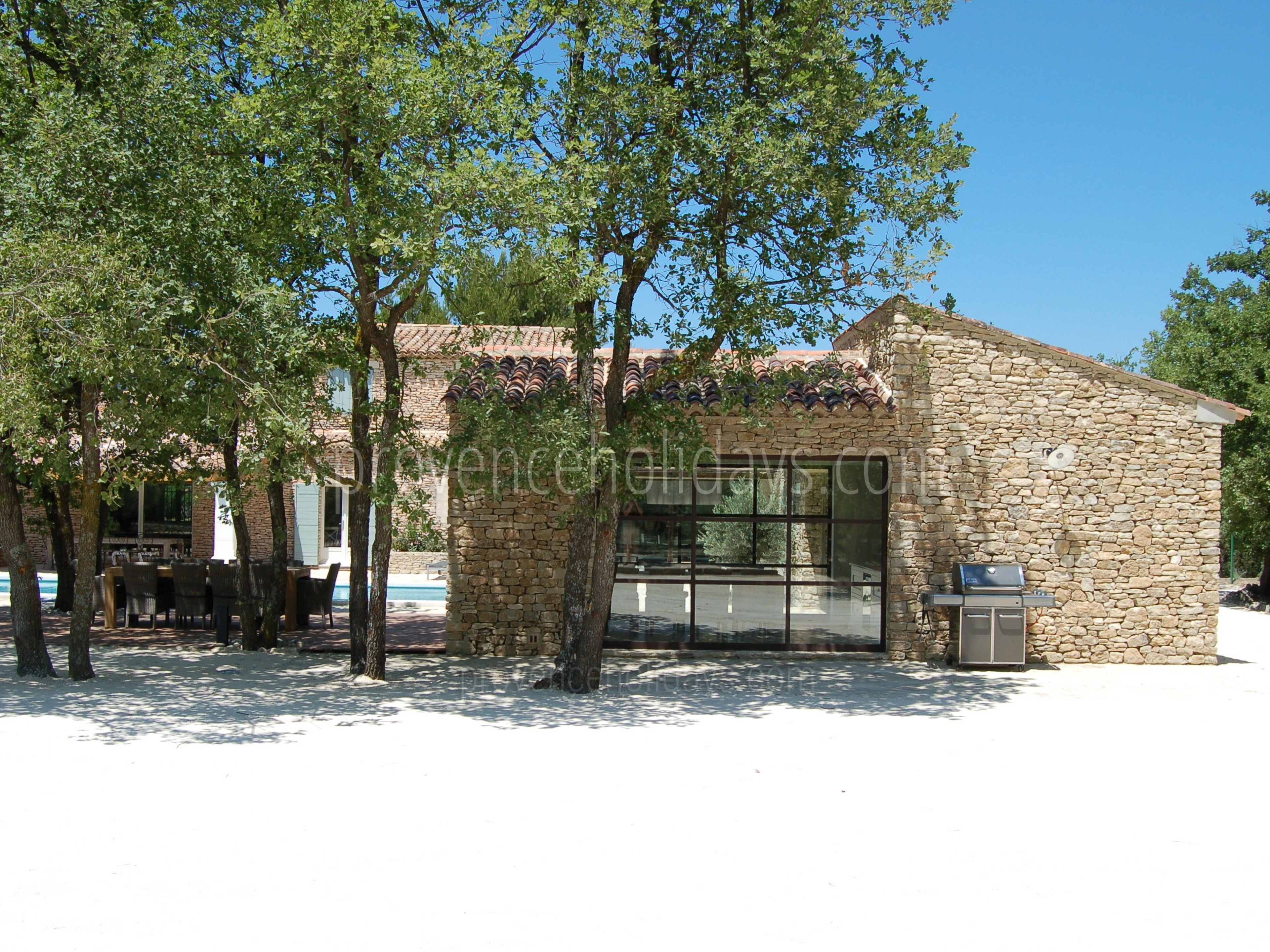 26 - Villa à Gordes: Villa: Exterior