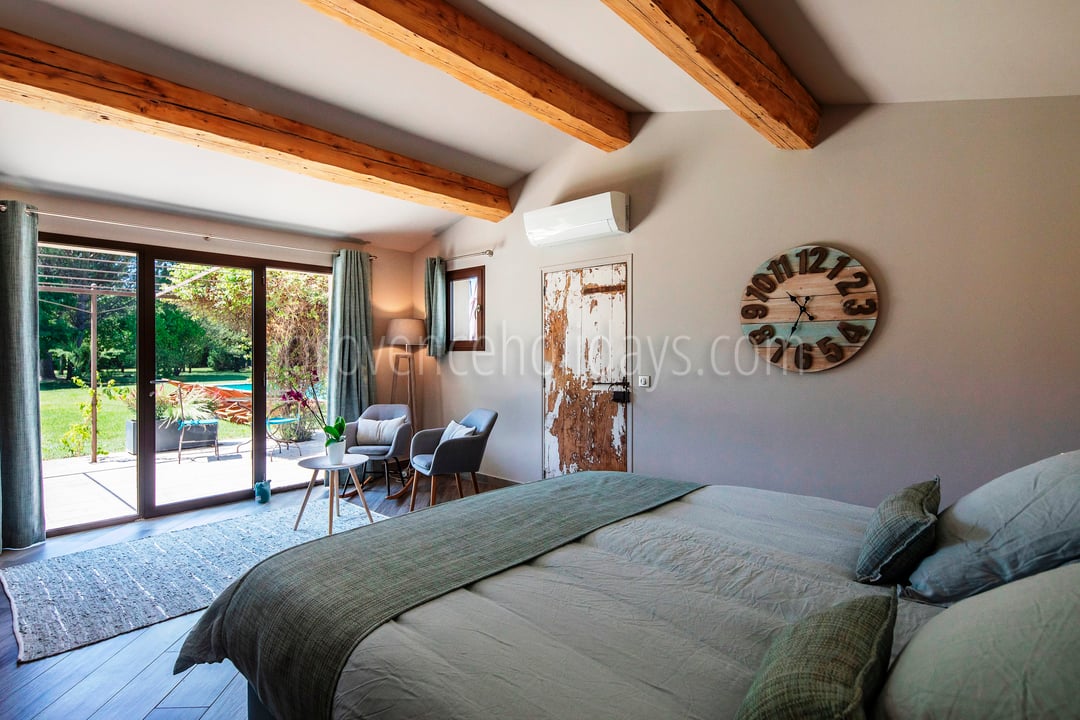 24 - Mas Luna: Villa: Bedroom