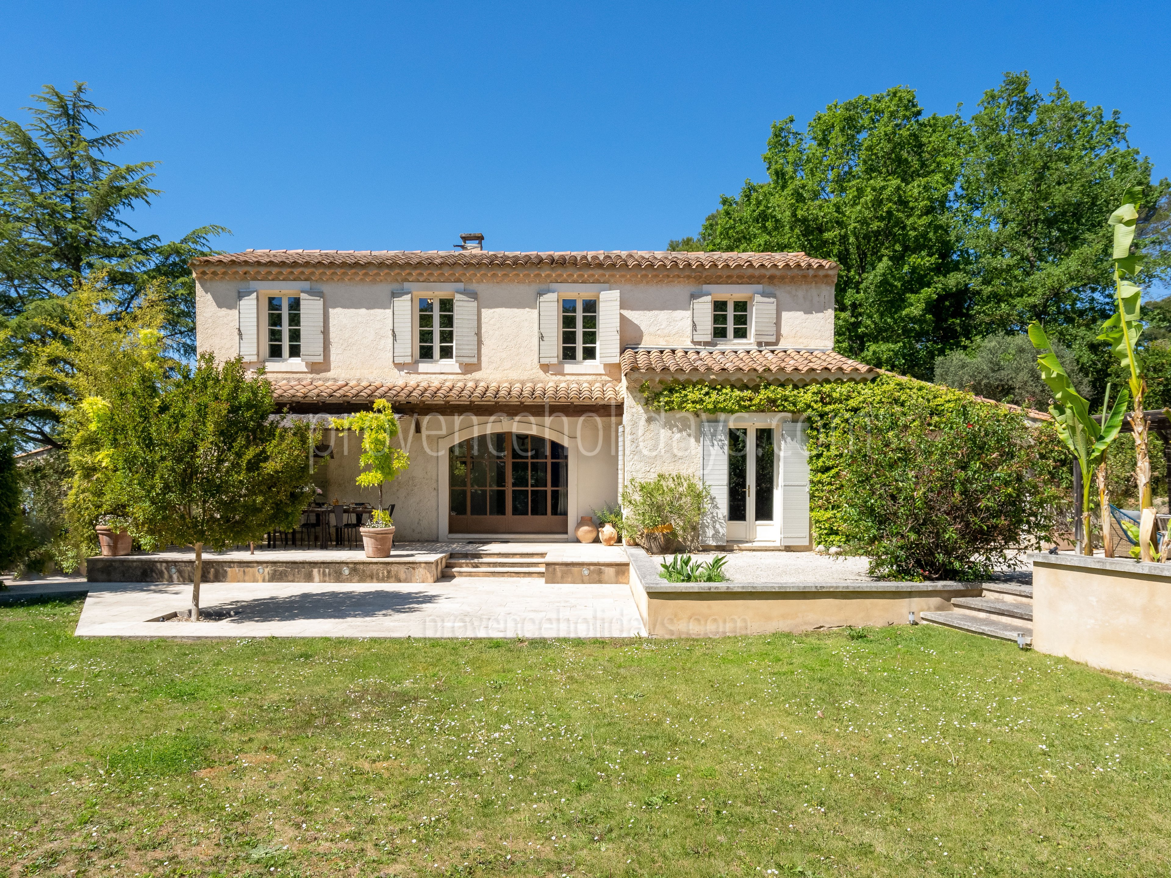 32 - Villa Romana: Villa: Exterior