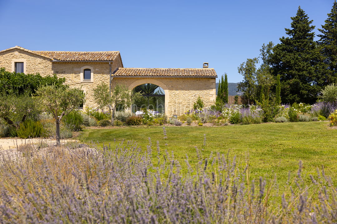 72 - Mas de la Lône: Villa: Exterior