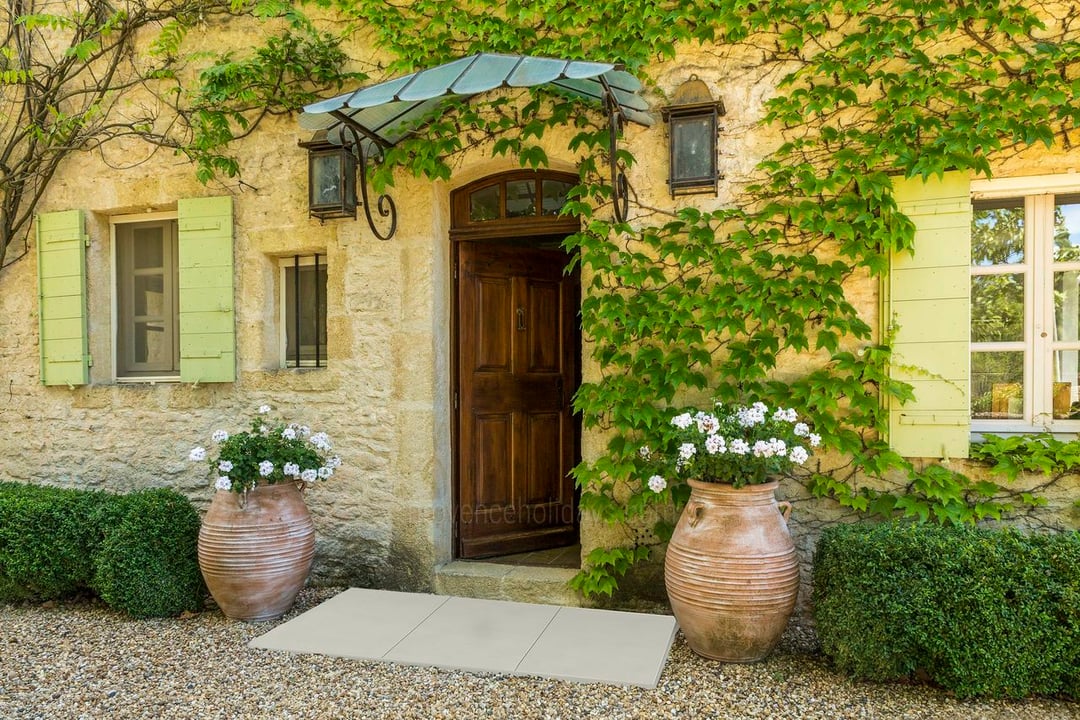 15 - Le Mas de Bonnieux: Villa: Exterior