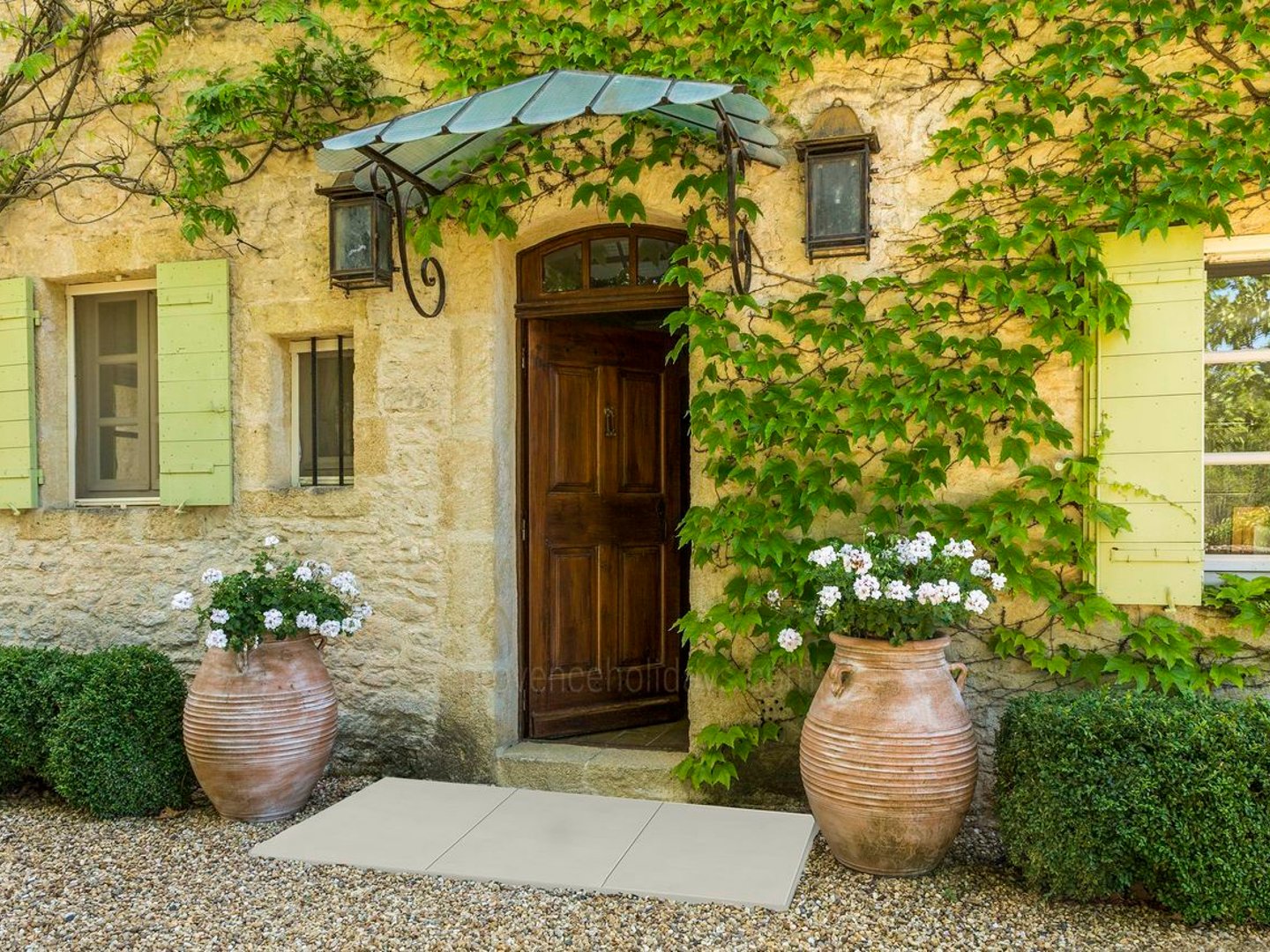 15 - Le Mas de Bonnieux: Villa: Exterior