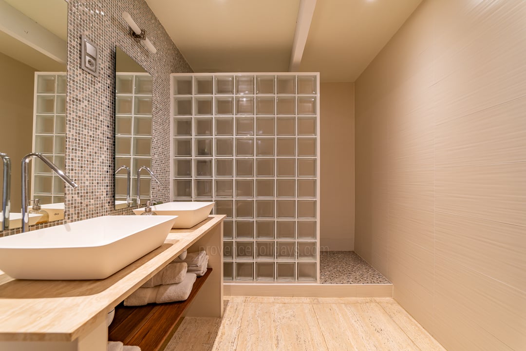 14 - Bastide Silène: Villa: Bathroom