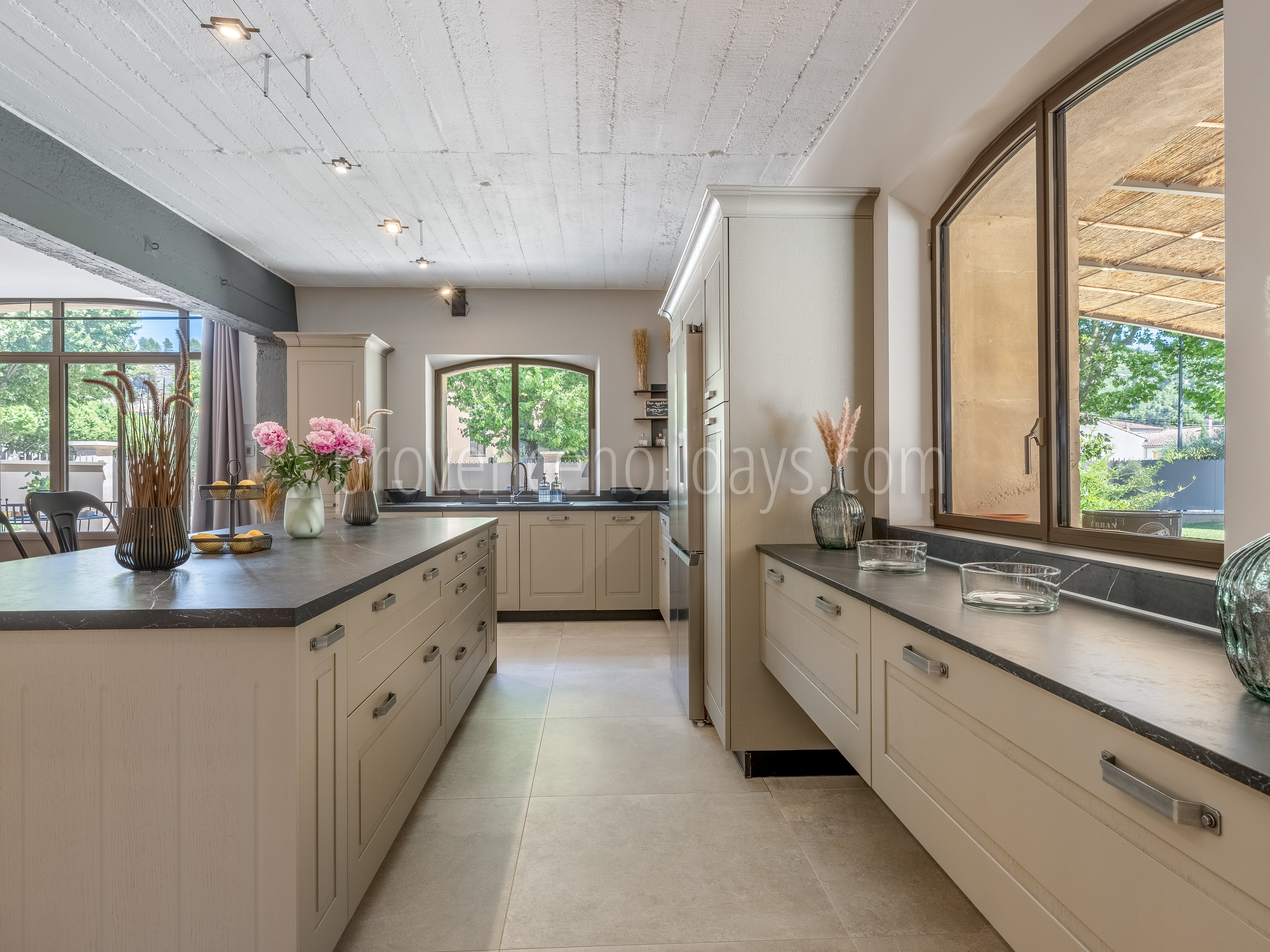 15 - Bastide Leontin: Villa: Interior