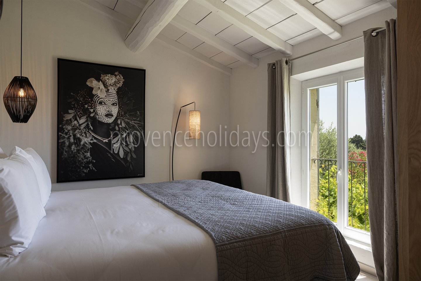 25 - Le Mas des Lauriers: Villa: Bedroom